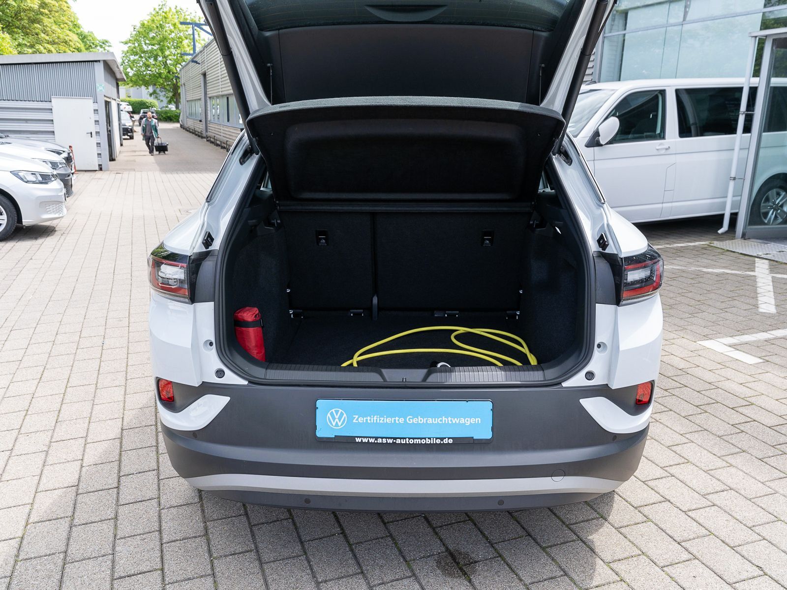 Fahrzeugabbildung Volkswagen ID.4 Pro Performance LED NAVI ACC AHK Wärmepumpe