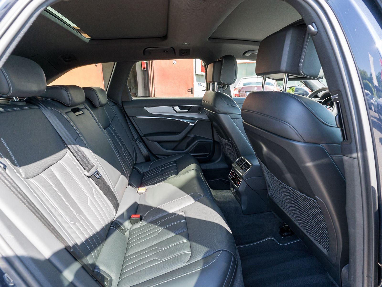 Fahrzeugabbildung Audi A6 Avant S line 40 TDI S tronic B&O PANO AHK VC