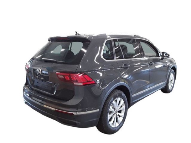 Fahrzeugabbildung Volkswagen Tiguan Life Move 1,5 TSI DSG LED NAVI PANO AHK
