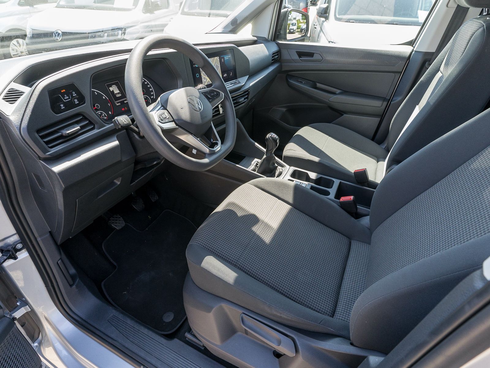 Fahrzeugabbildung Volkswagen Caddy Cargo 1.5 TSI PDC vo/hi Klima SHZ NAVI