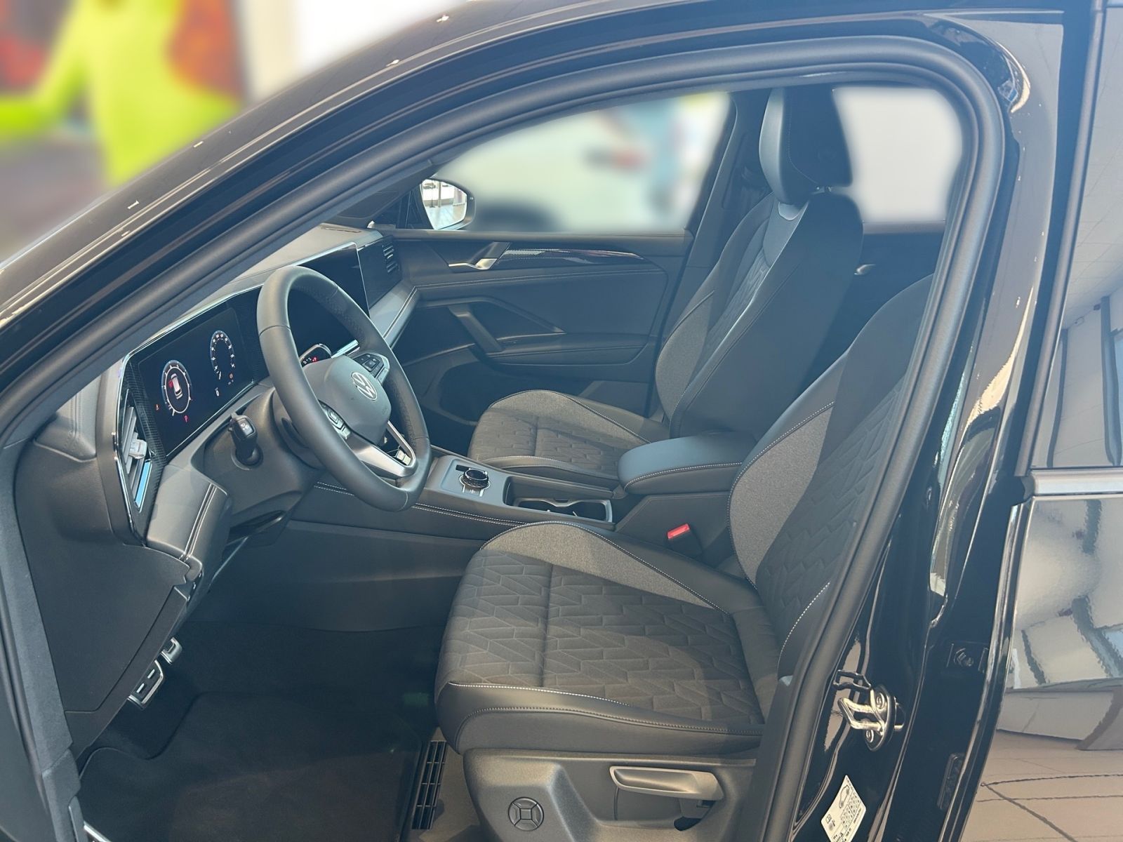 Fahrzeugabbildung Volkswagen Tiguan Goal 1,5 l eTSI 150 PS DSG
