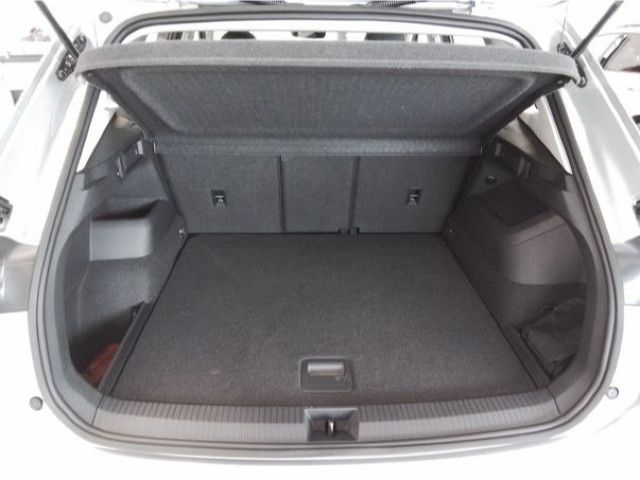 Fahrzeugabbildung Volkswagen Tiguan Life Goal 1,5 eTSI DSG LED NAVI AHK PANO