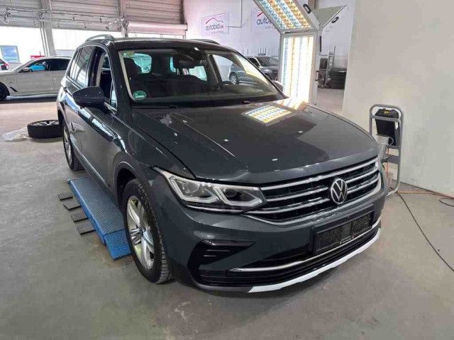 Fahrzeugabbildung Volkswagen Tiguan Elegance 4Motion 2,0 TDI DSG LED NAVI AHK