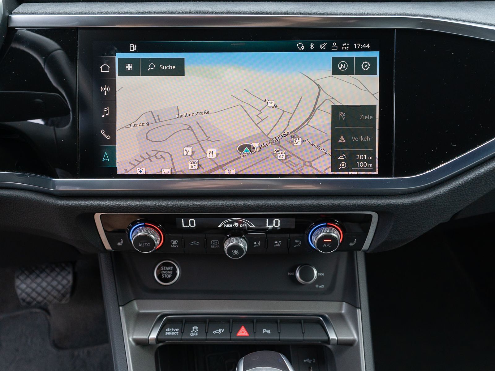 Fahrzeugabbildung Audi Q3 Sportback S line 45TFSI e Navi Matrix ACC VC