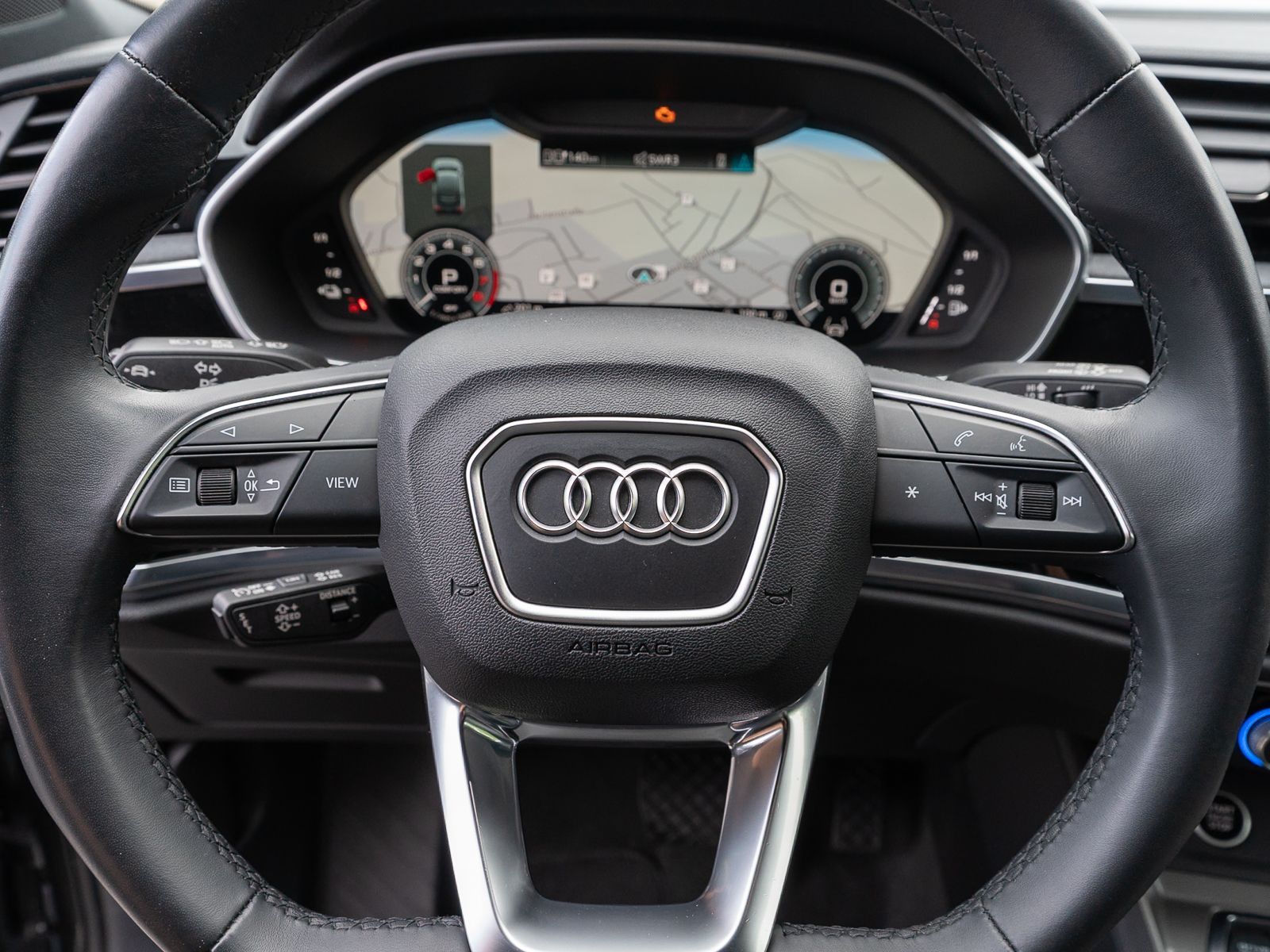 Fahrzeugabbildung Audi Q3 Sportback S line 45TFSI e Navi Matrix ACC VC