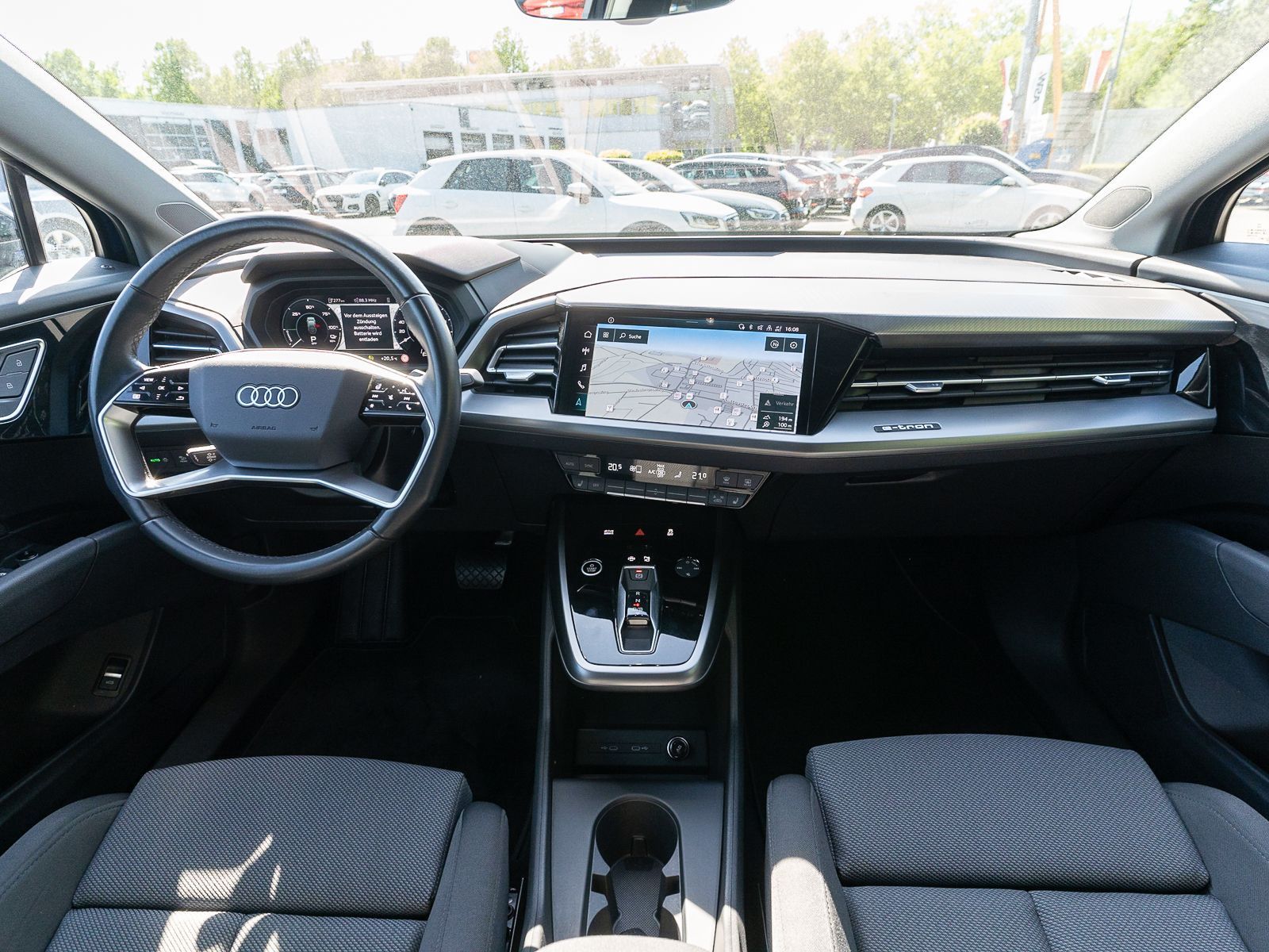Fahrzeugabbildung Audi Q4 Sportback 35 e-tron Navi Matrix RFK ACC HUD