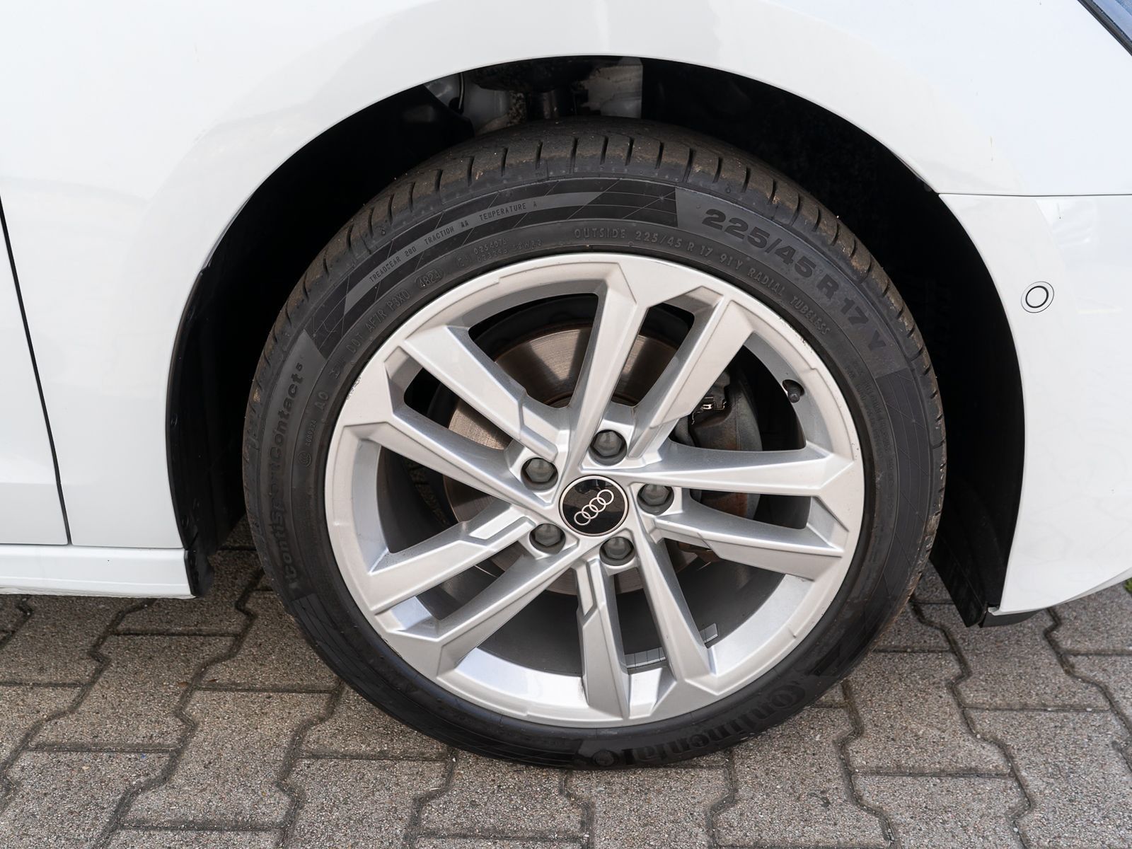 Fahrzeugabbildung Audi A3 Sportback S line 35TDI Stronic Nav LED GRA VC