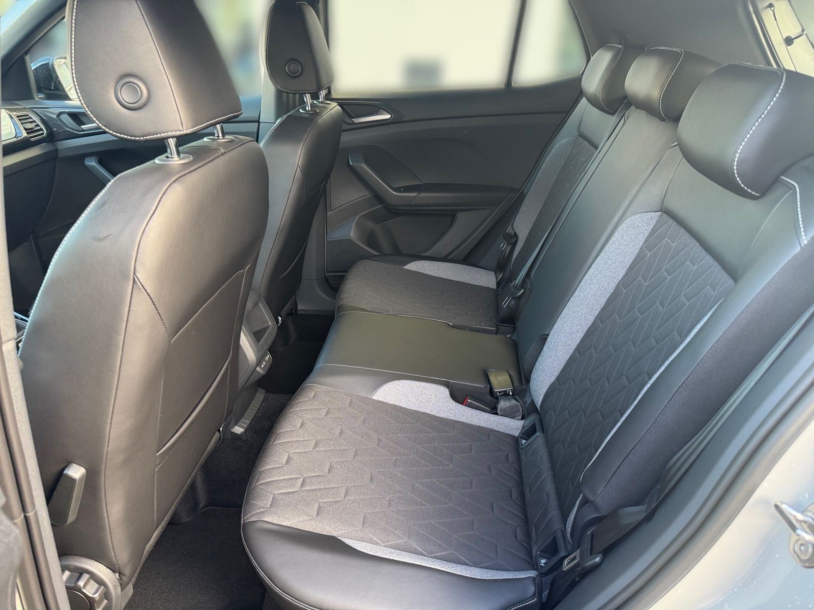 Fahrzeugabbildung Volkswagen T-Cross GOAL 1.0 l TSI OPF 85 kW (116 PS ) 7-Gan