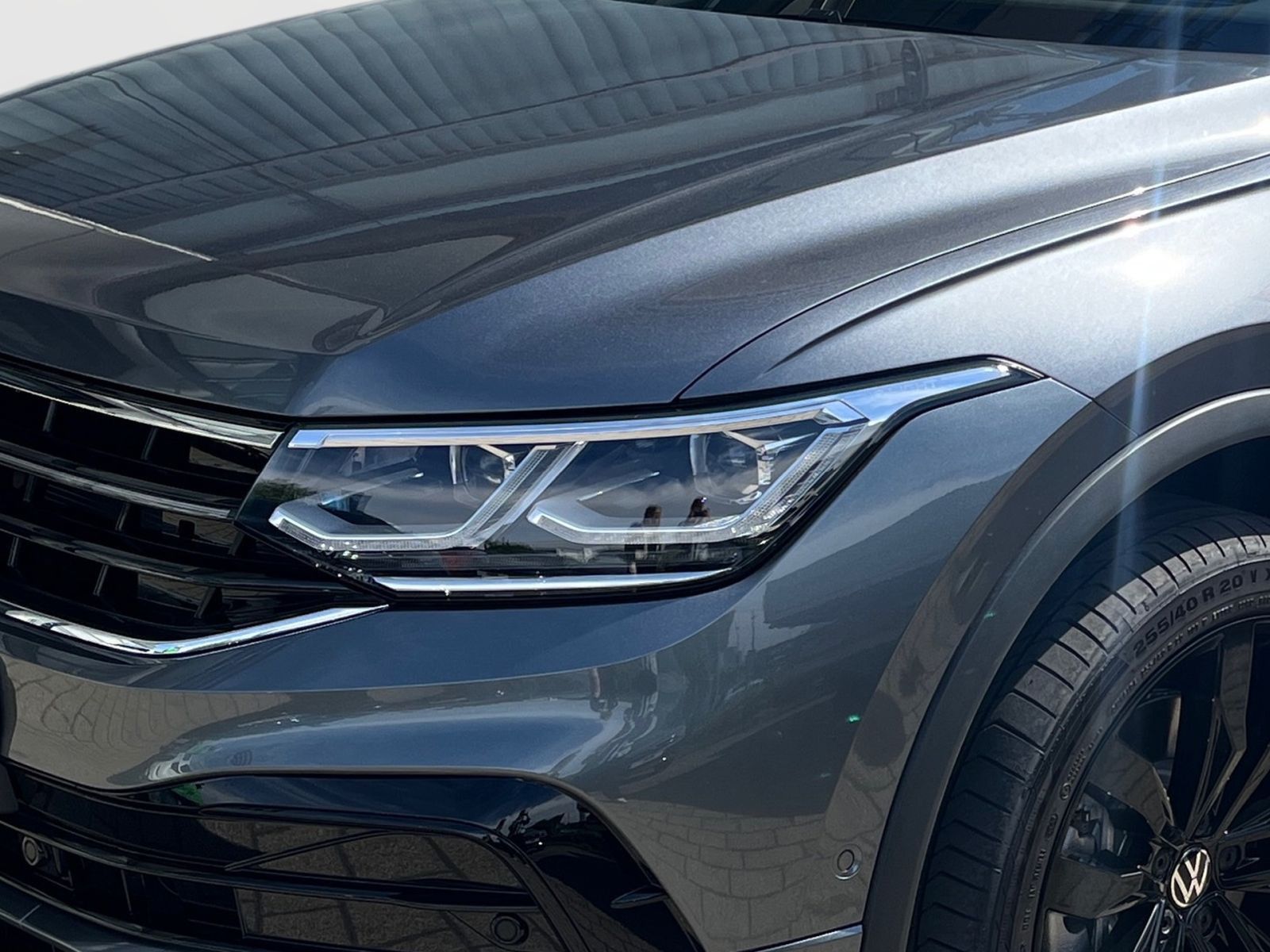 Fahrzeugabbildung Volkswagen Tiguan Allspace R-Line 2,0 TSI 4M DSG *AHK*