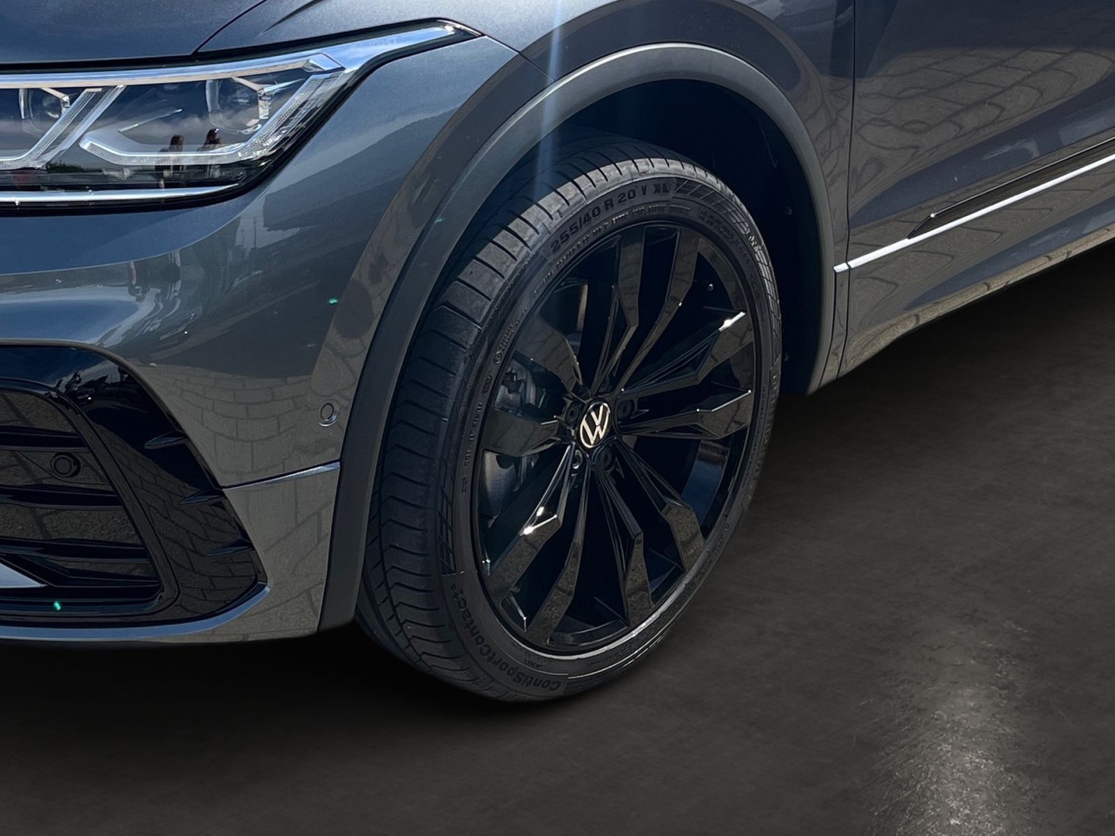 Fahrzeugabbildung Volkswagen Tiguan Allspace R-Line 2,0 TSI 4M DSG *AHK*