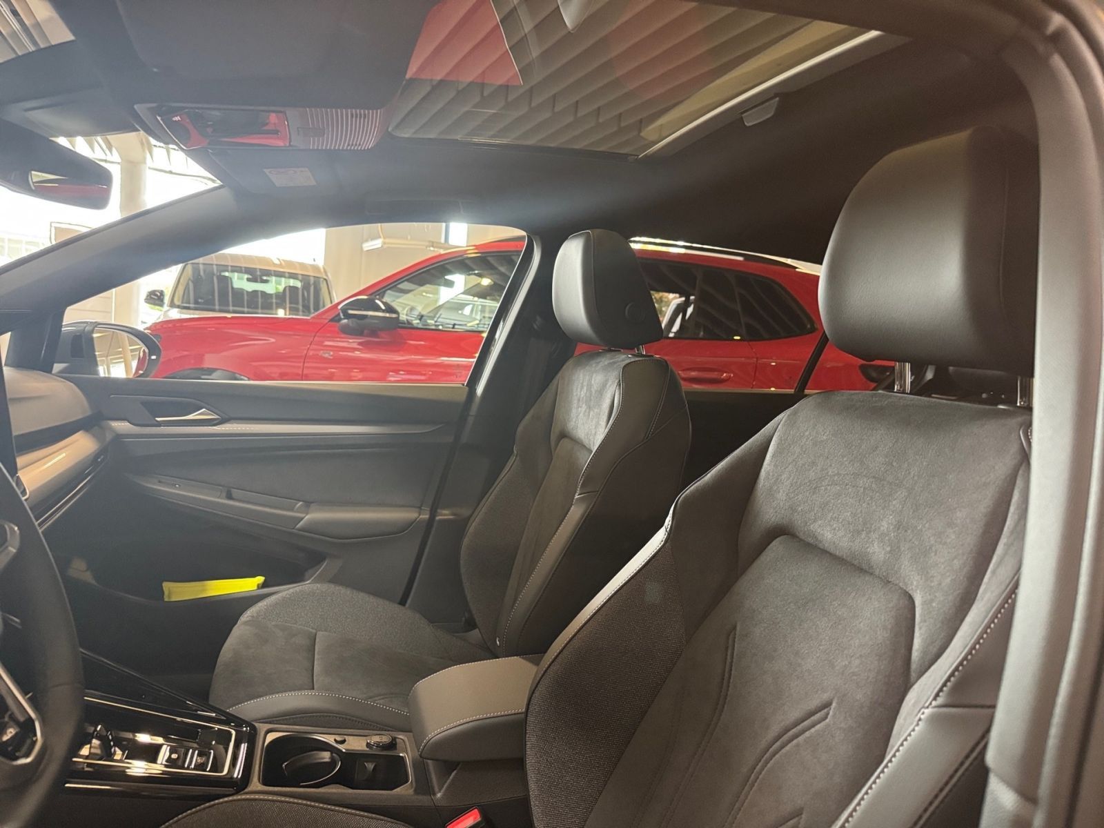 Fahrzeugabbildung Volkswagen Golf Style 1,5l eTSI OPF 110 kW (150 PS) 7-Gang-