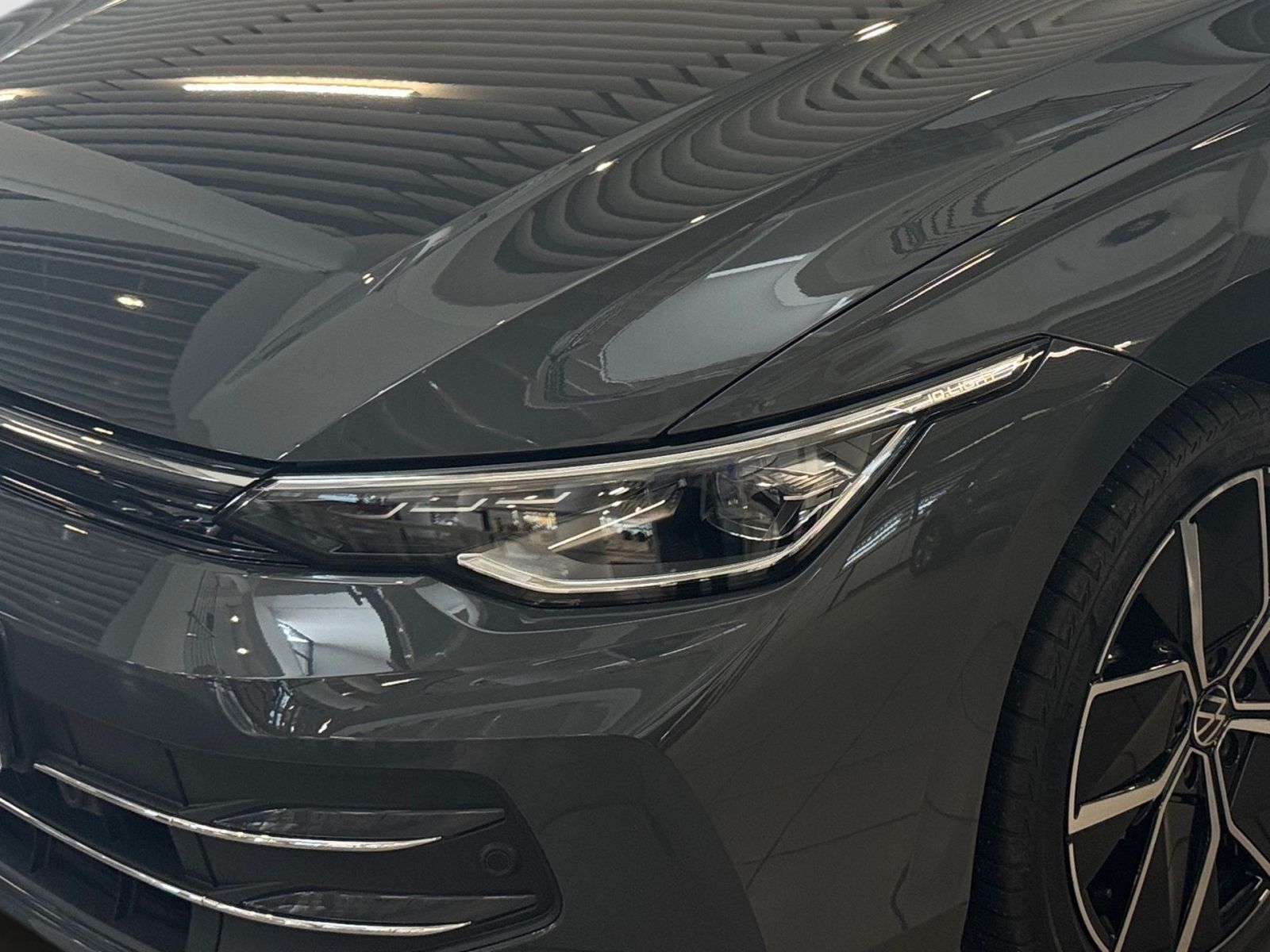 Fahrzeugabbildung Volkswagen Golf Style 1,5l eTSI OPF 110 kW (150 PS) 7-Gang-