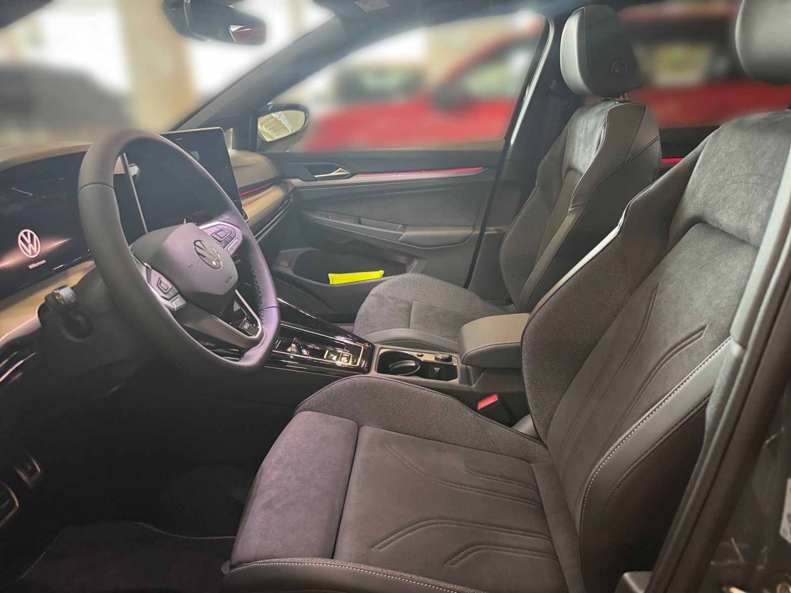 Fahrzeugabbildung Volkswagen Golf Style 1,5l eTSI OPF 110 kW (150 PS) 7-Gang-