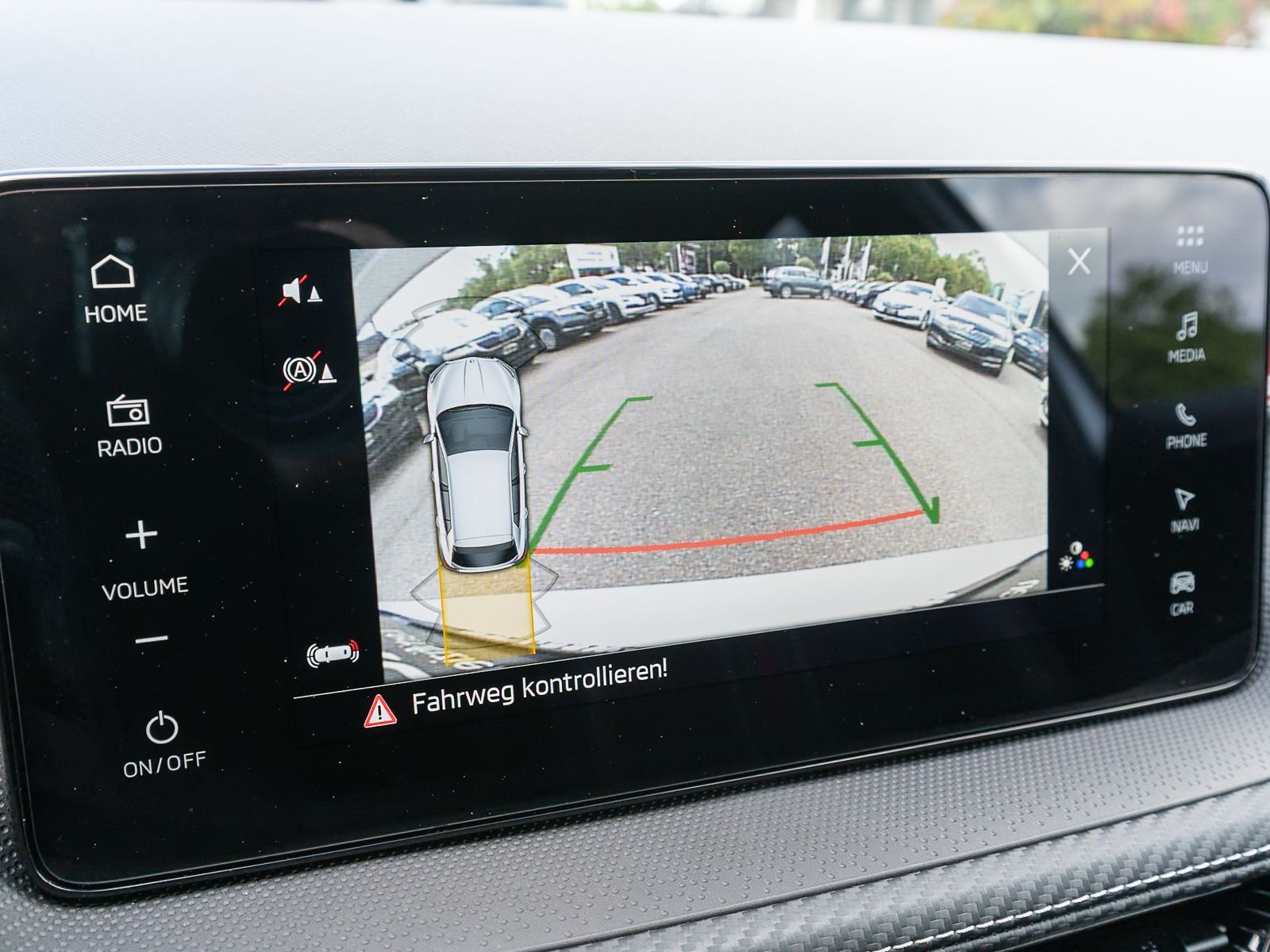 Fahrzeugabbildung SKODA Fabia Monte Carlo 1,0 TSI LED NAVI RFK VC ACC