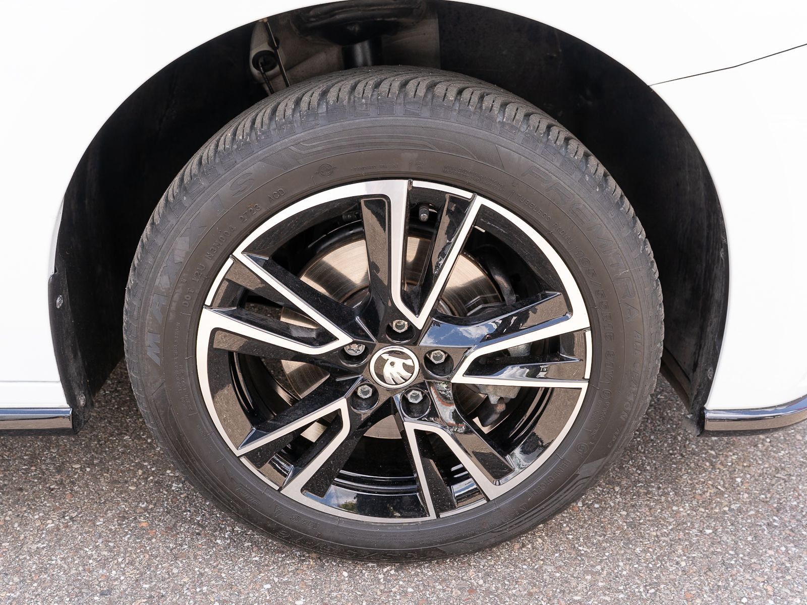 Fahrzeugabbildung SKODA Fabia Monte Carlo 1,0 TSI LED NAVI RFK VC ACC