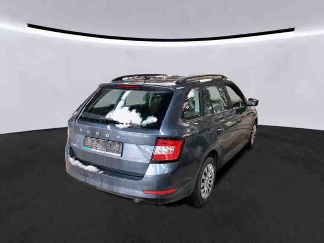 Fahrzeugabbildung SKODA Fabia Combi Ambition 1,0 TSI Klima PDC SHZ