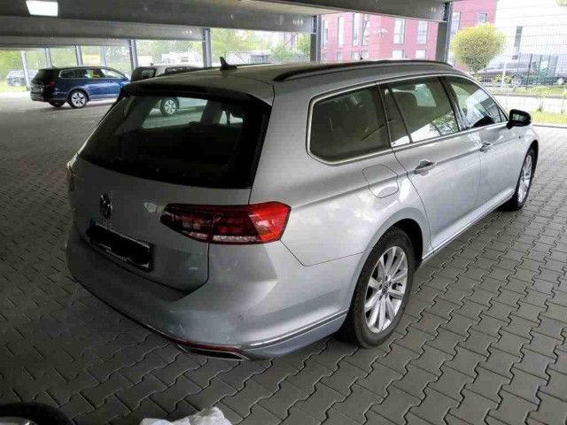 Fahrzeugabbildung Volkswagen Passat Variant GTE 1,4 eHybrid DSG Navi LED AHK