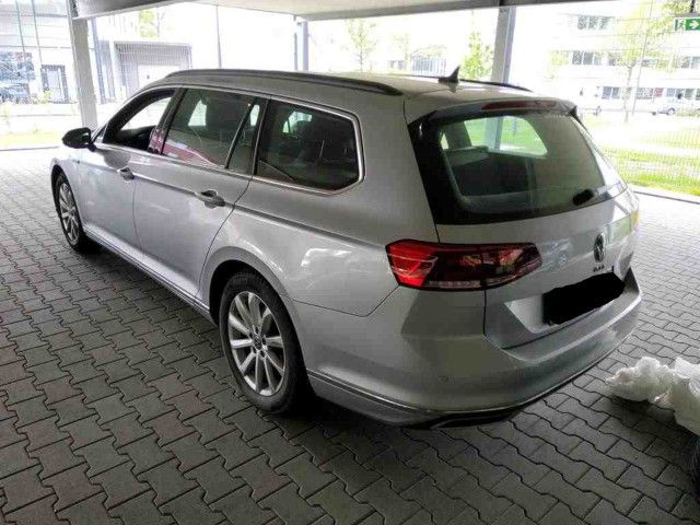 Fahrzeugabbildung Volkswagen Passat Variant GTE 1,4 eHybrid DSG Navi LED AHK