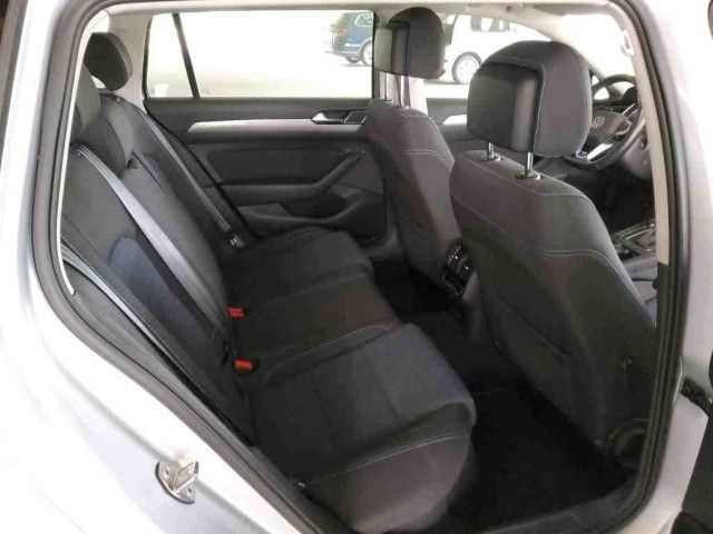 Fahrzeugabbildung Volkswagen Passat Variant GTE 1,4 eHybrid DSG Navi LED AHK