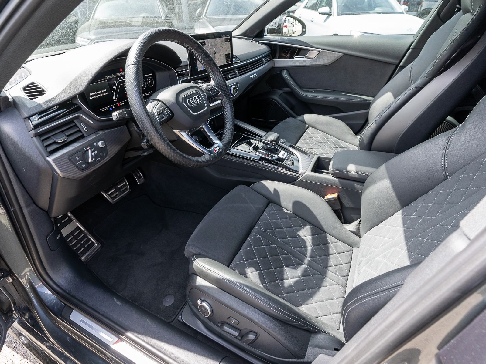 Fahrzeugabbildung Audi RS 4 Avant 2.9 TFSI quattro Navi Matrix 280km/h