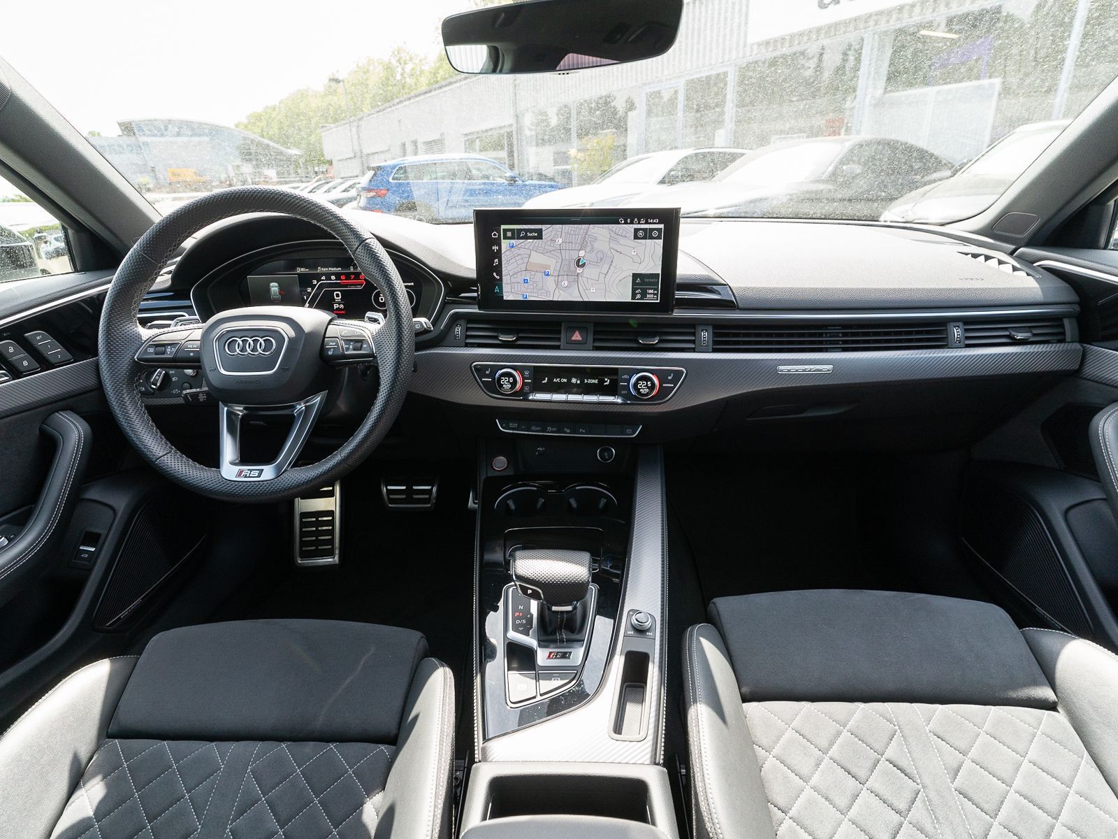 Fahrzeugabbildung Audi RS 4 Avant 2.9 TFSI quattro Navi Matrix 280km/h