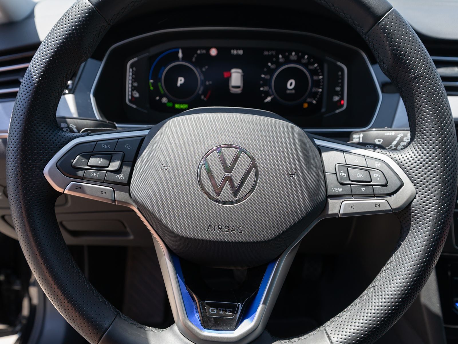 Fahrzeugabbildung Volkswagen Passat Variant GTE 1.4 TSI eHybrid DSG Navi AHK