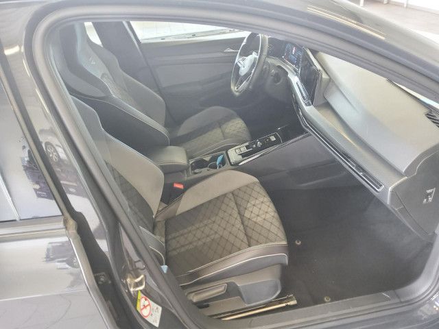 Fahrzeugabbildung Volkswagen Golf R-Line 2.0TDI DSG LED Navi RFK ACC SHZ AHK