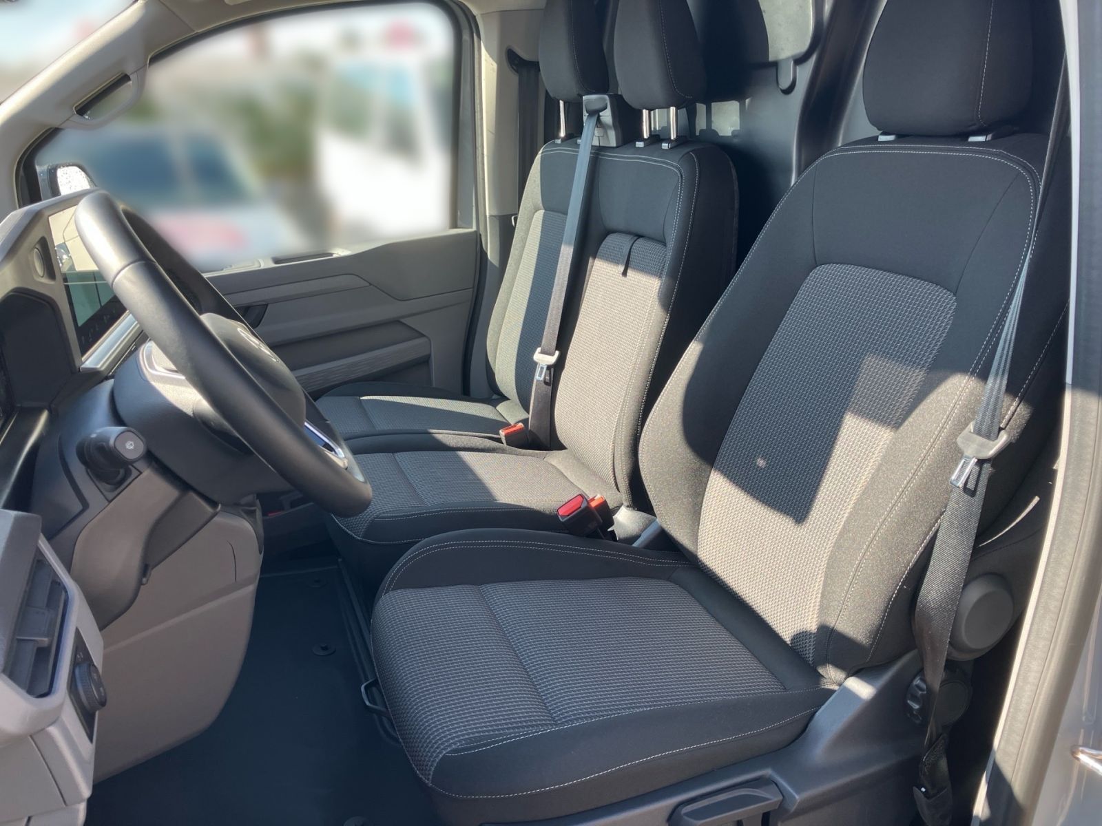 Fahrzeugabbildung Volkswagen Transporter Kasten 2,0 l 110 kW TDI 6-Ga ng Rads