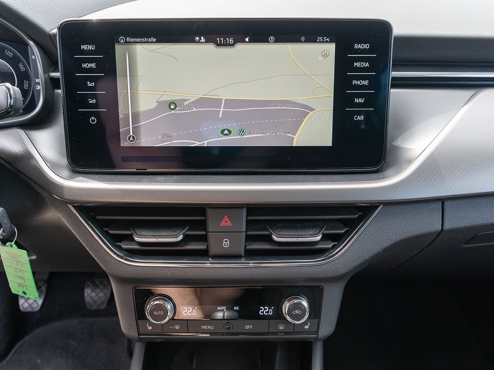 Fahrzeugabbildung SKODA Kamiq Clever 1.5TSI 6-Gang Navi LED VC SHZ PDC