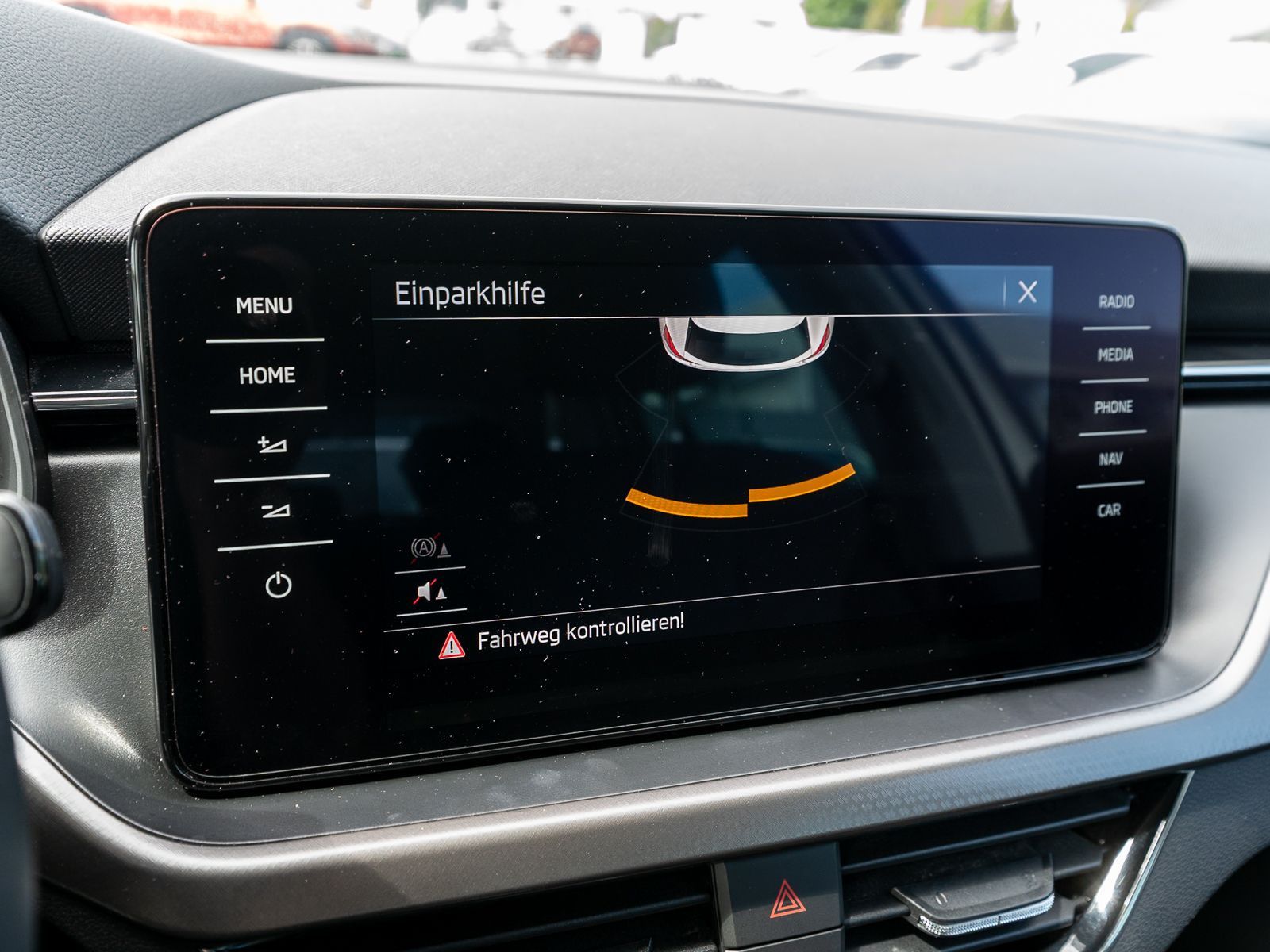 Fahrzeugabbildung SKODA Kamiq Clever 1.5TSI 6-Gang Navi LED VC SHZ PDC