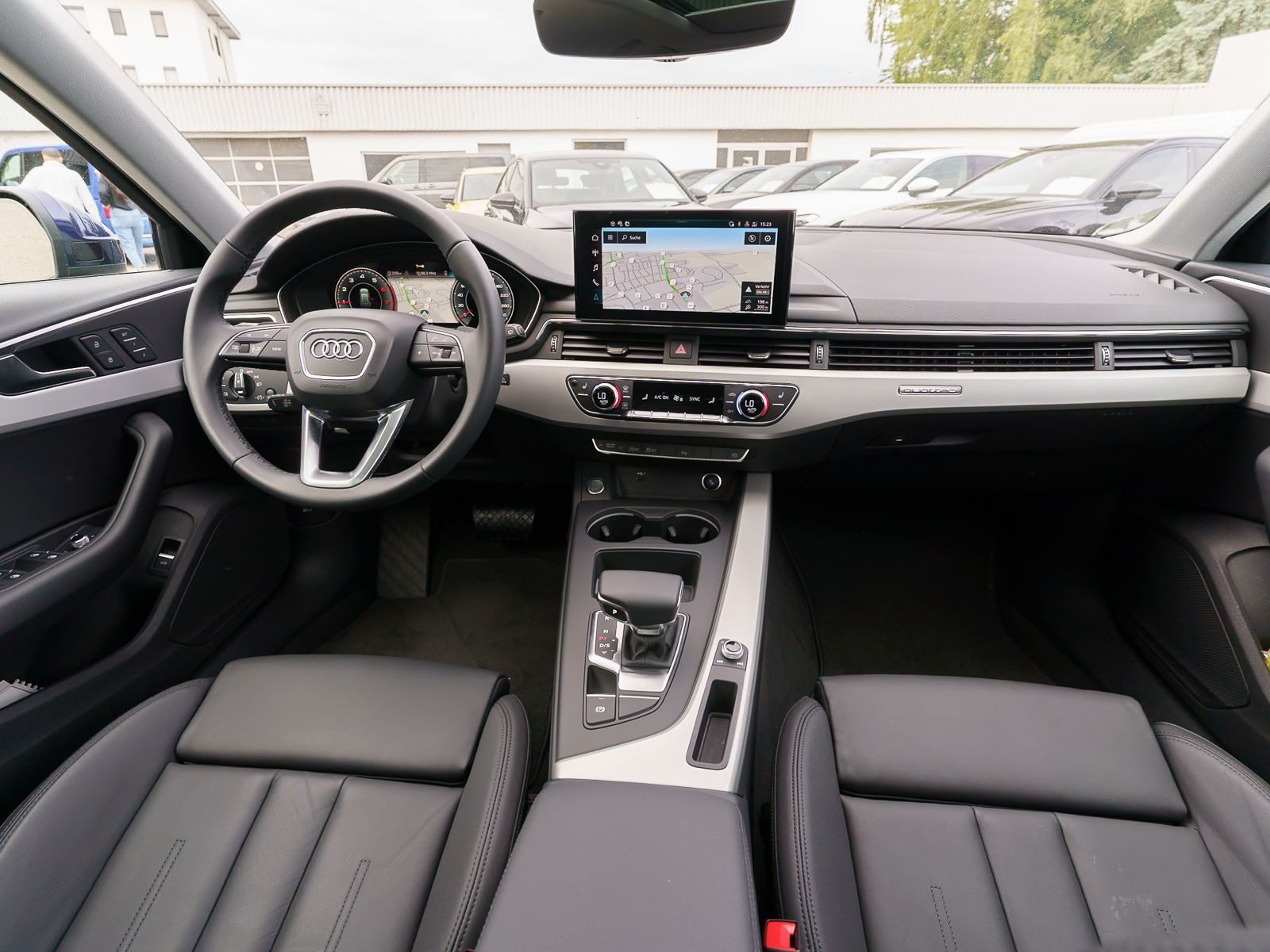 Fahrzeugabbildung Audi A4 Avant advanced 40TFSI quatt Navi LED AHK PANO
