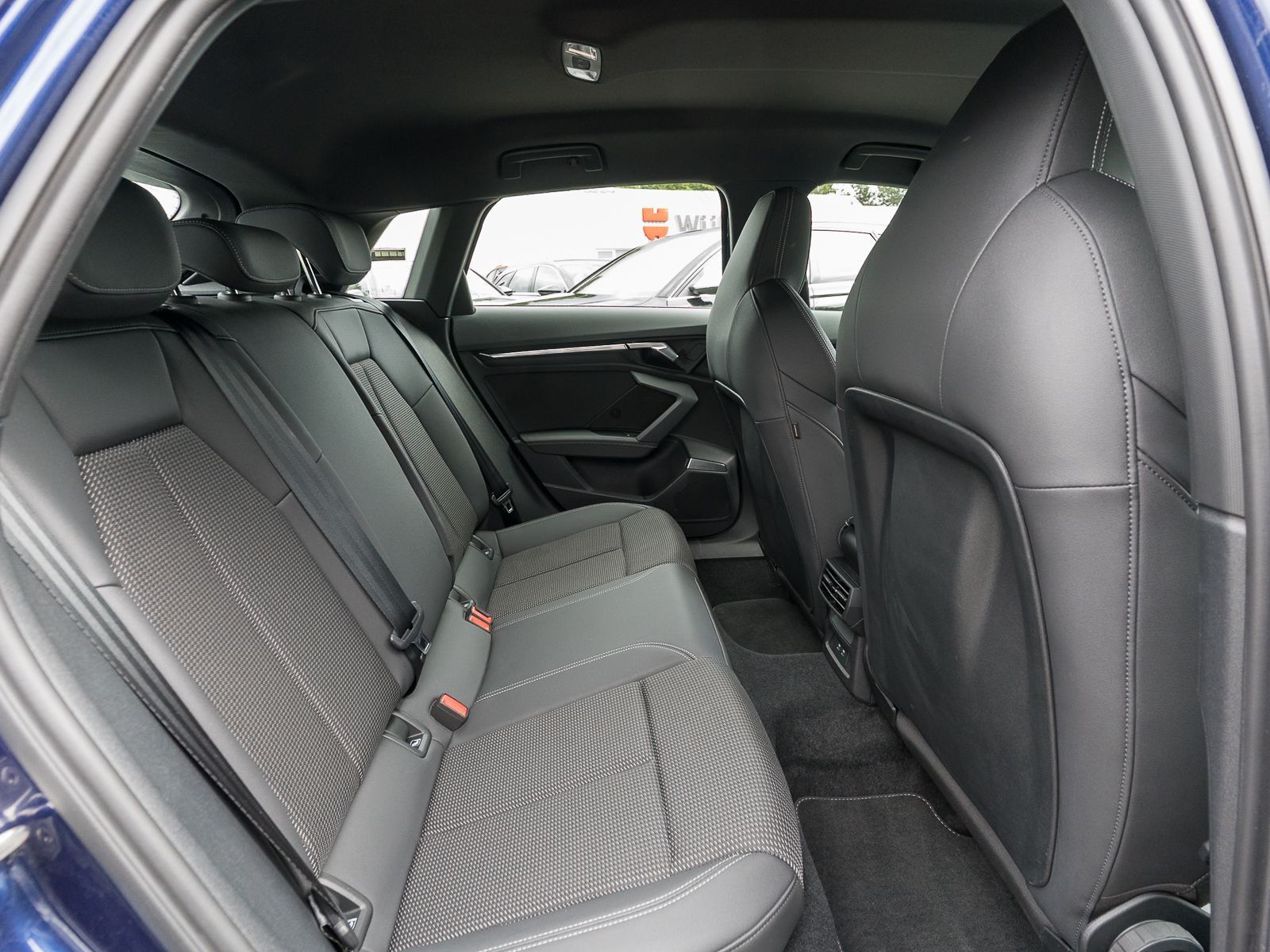 Fahrzeugabbildung Audi A3 Sportback S line 40TDI quattro Nav LED B&O VC