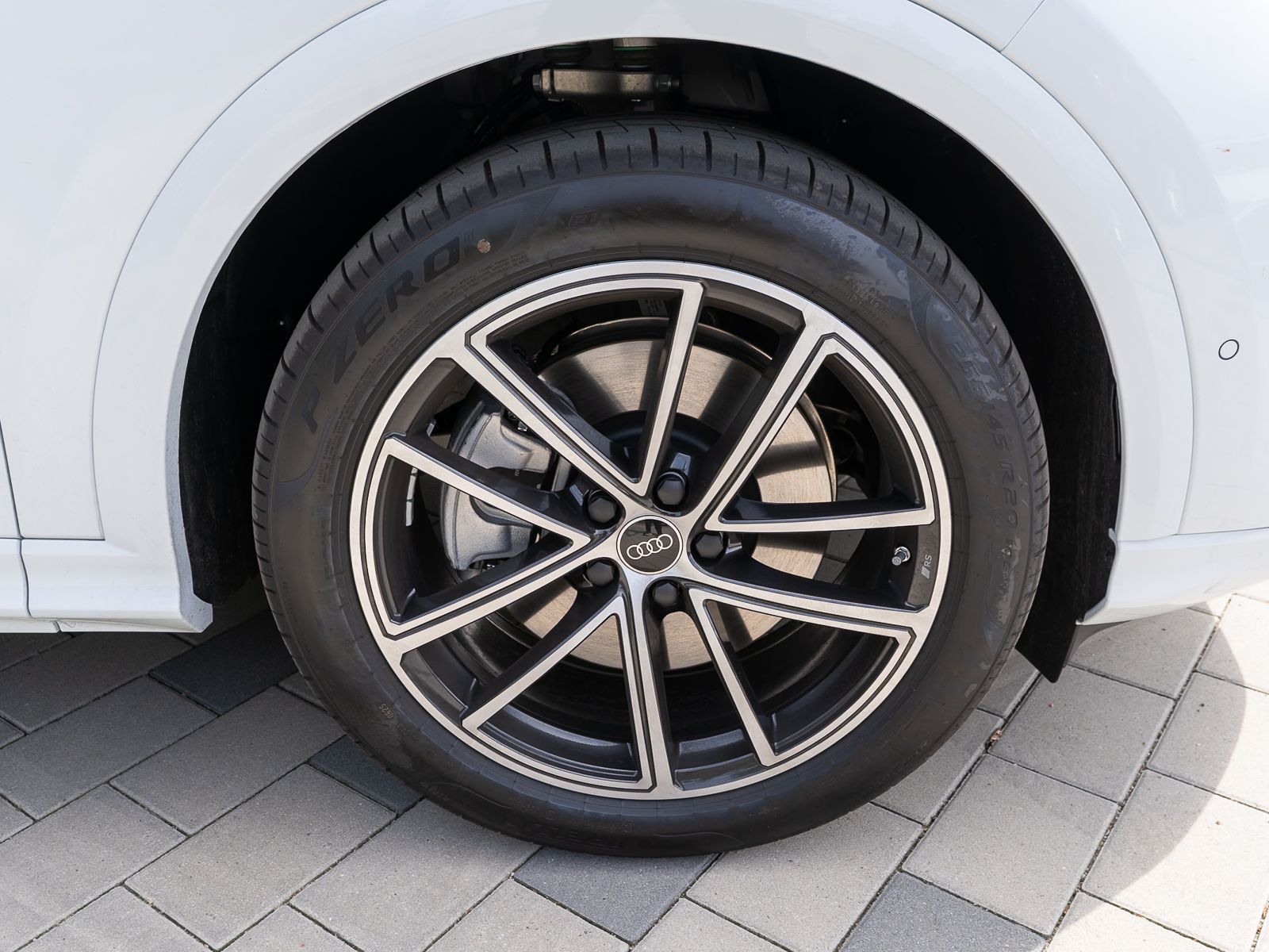 Fahrzeugabbildung Audi Q5 Sportback TDI quattro 150 kW S tronic