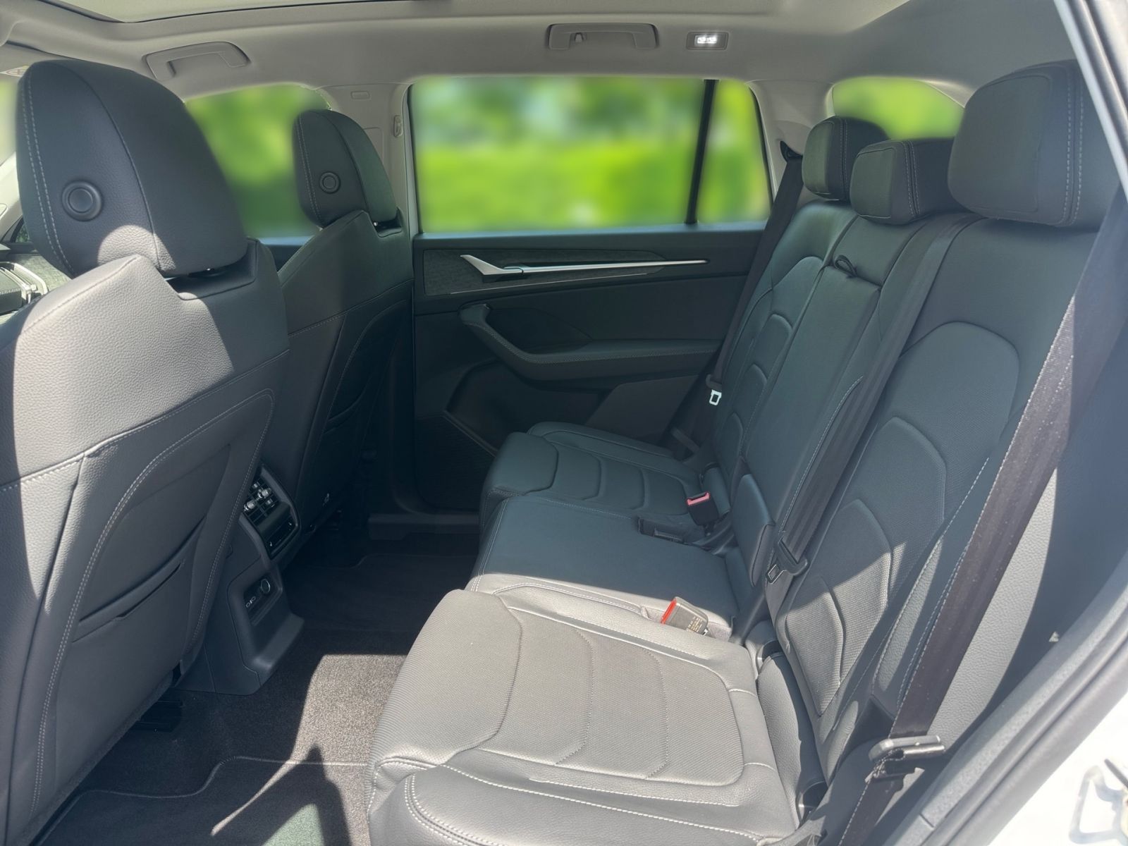 Fahrzeugabbildung SKODA Kodiaq Selection 2,0 TDI 193PS 4x4 Pano ACC AHK