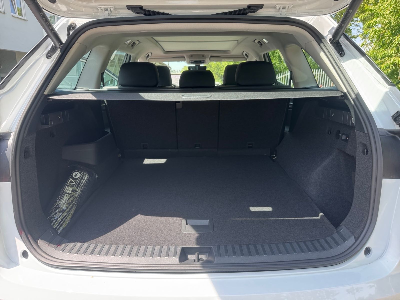 Fahrzeugabbildung SKODA Kodiaq Selection 2,0 TDI 193PS 4x4 Pano ACC AHK