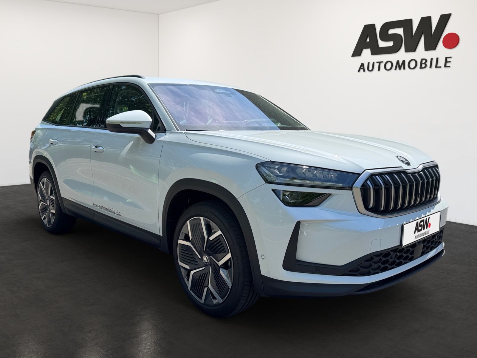 Fahrzeugabbildung SKODA Kodiaq Selection 2,0 TDI 193PS 4x4 Pano ACC AHK
