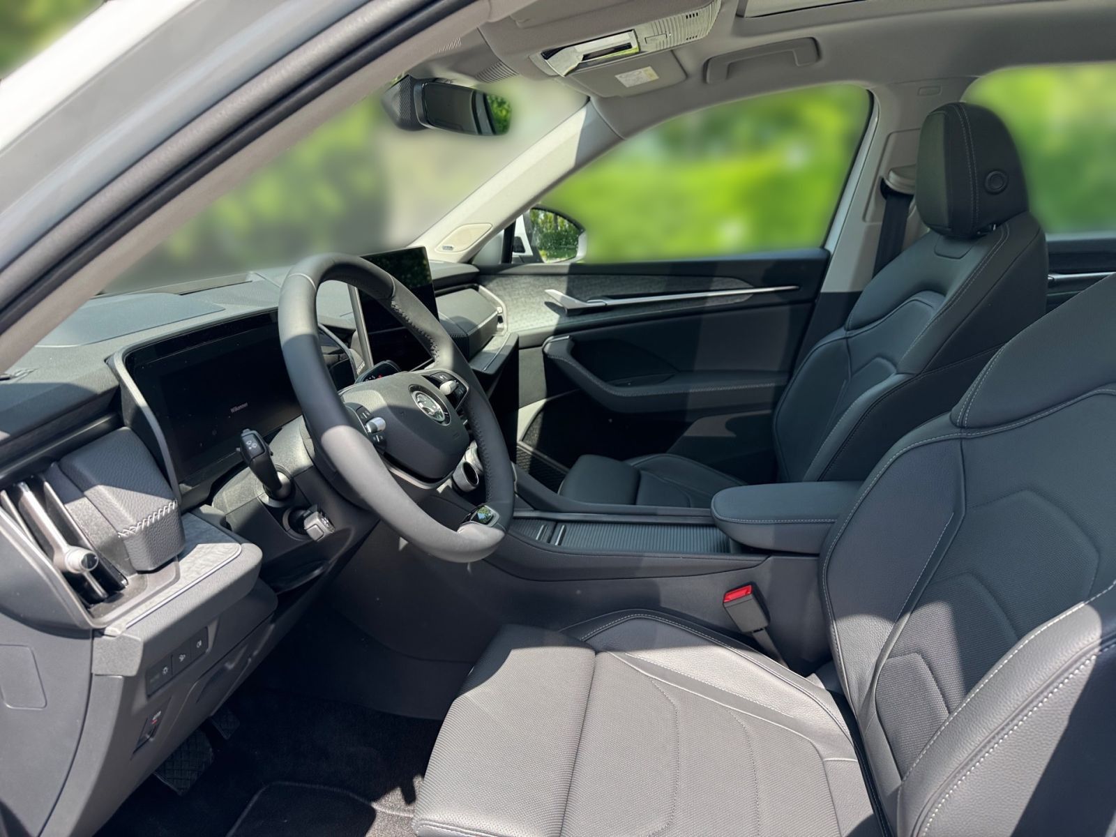 Fahrzeugabbildung SKODA Kodiaq Selection 2,0 TDI 193PS 4x4 Pano ACC AHK