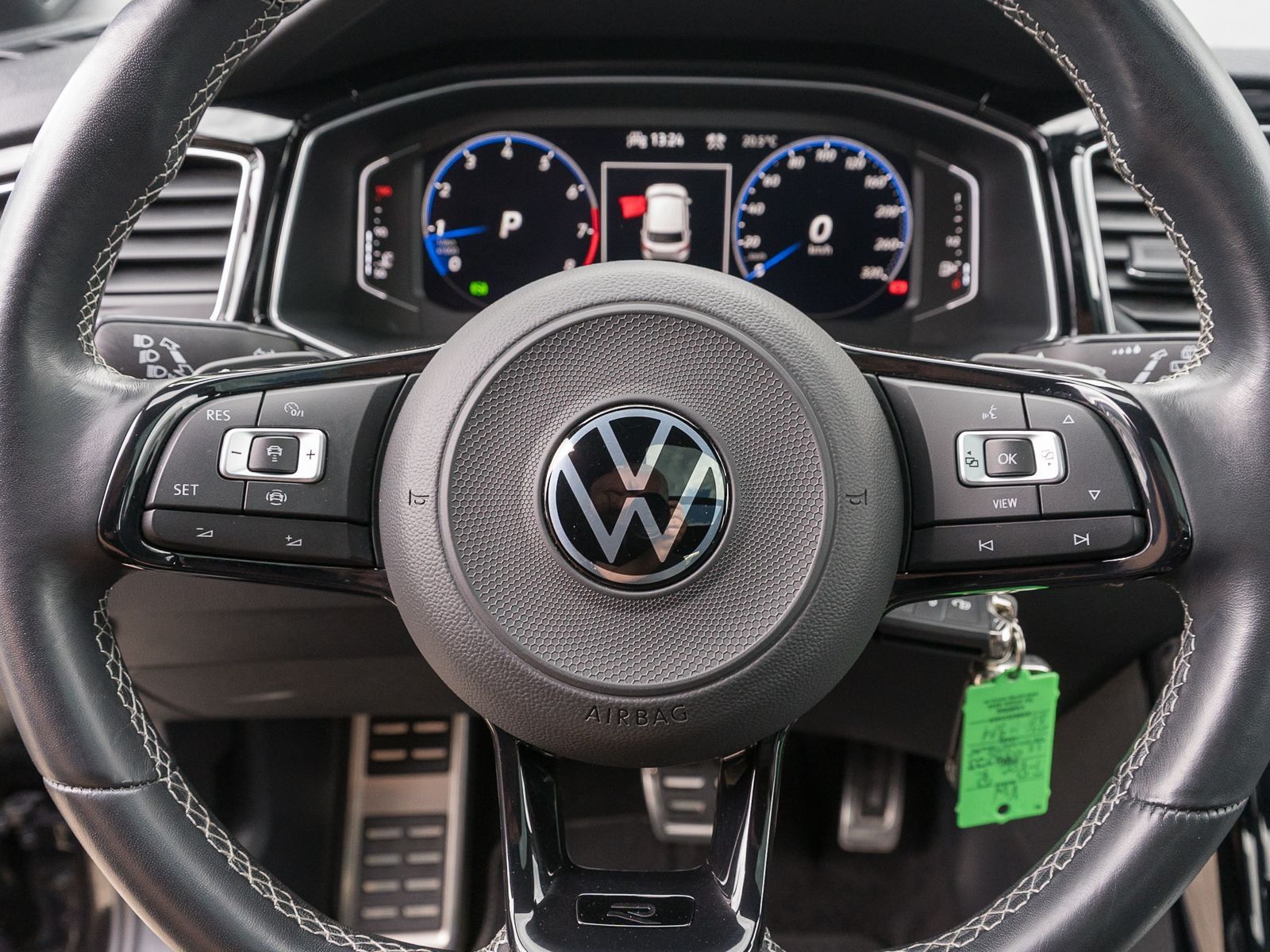Fahrzeugabbildung Volkswagen T-Roc R 2.0 TSI 4M DSG PANO ACC Digital Cockpit