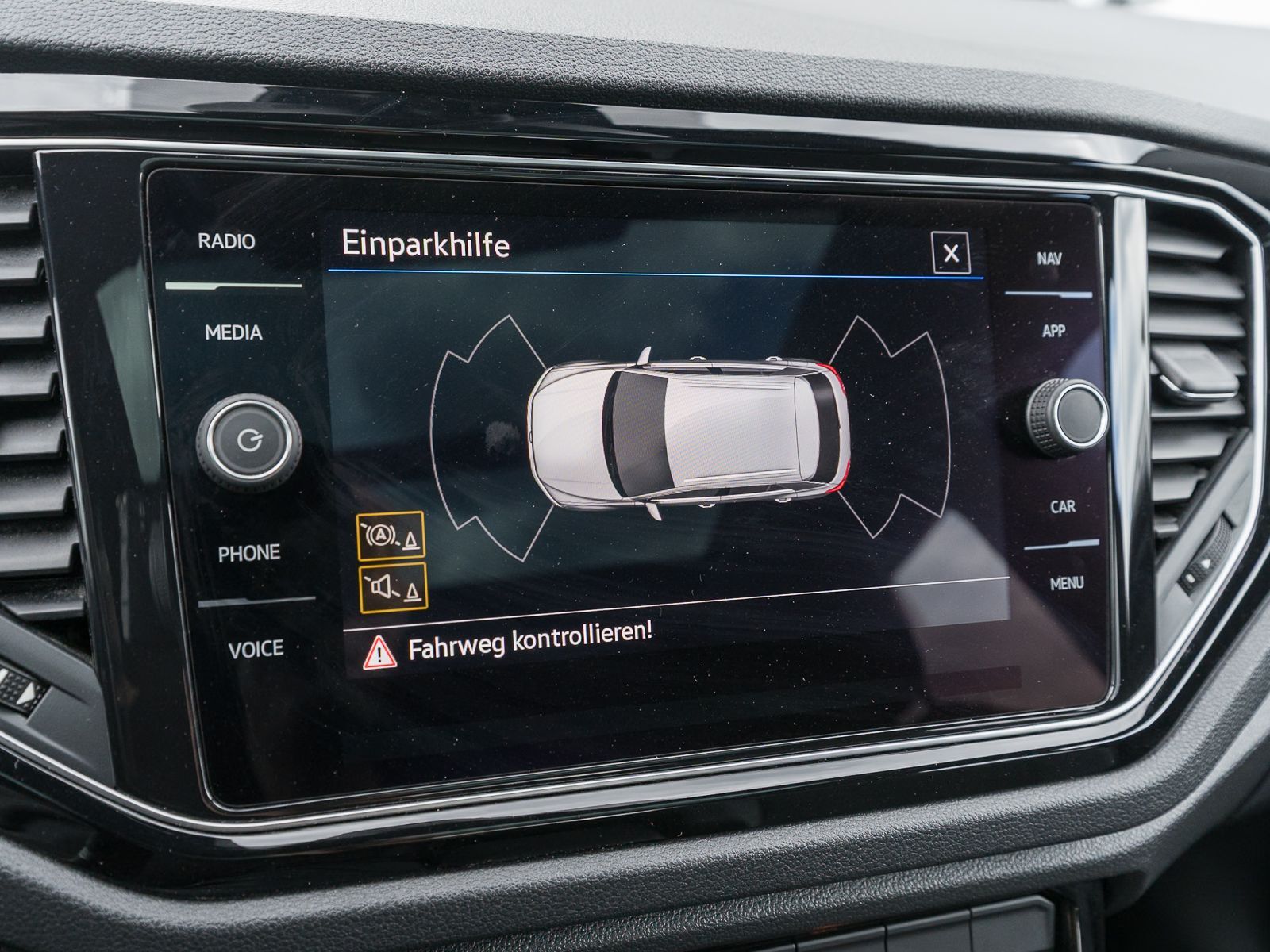 Fahrzeugabbildung Volkswagen T-Roc R 2.0 TSI 4M DSG PANO ACC Digital Cockpit