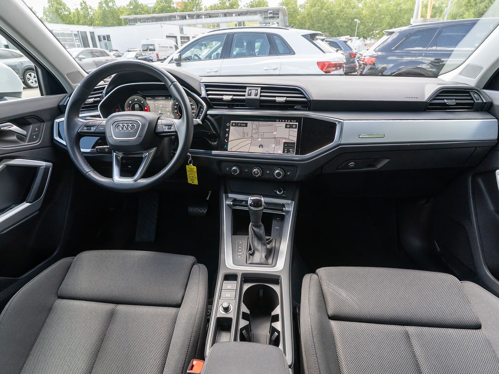 Fahrzeugabbildung Audi Q3 35TDI Stronic Navi LED GRA PDC SHZ VC