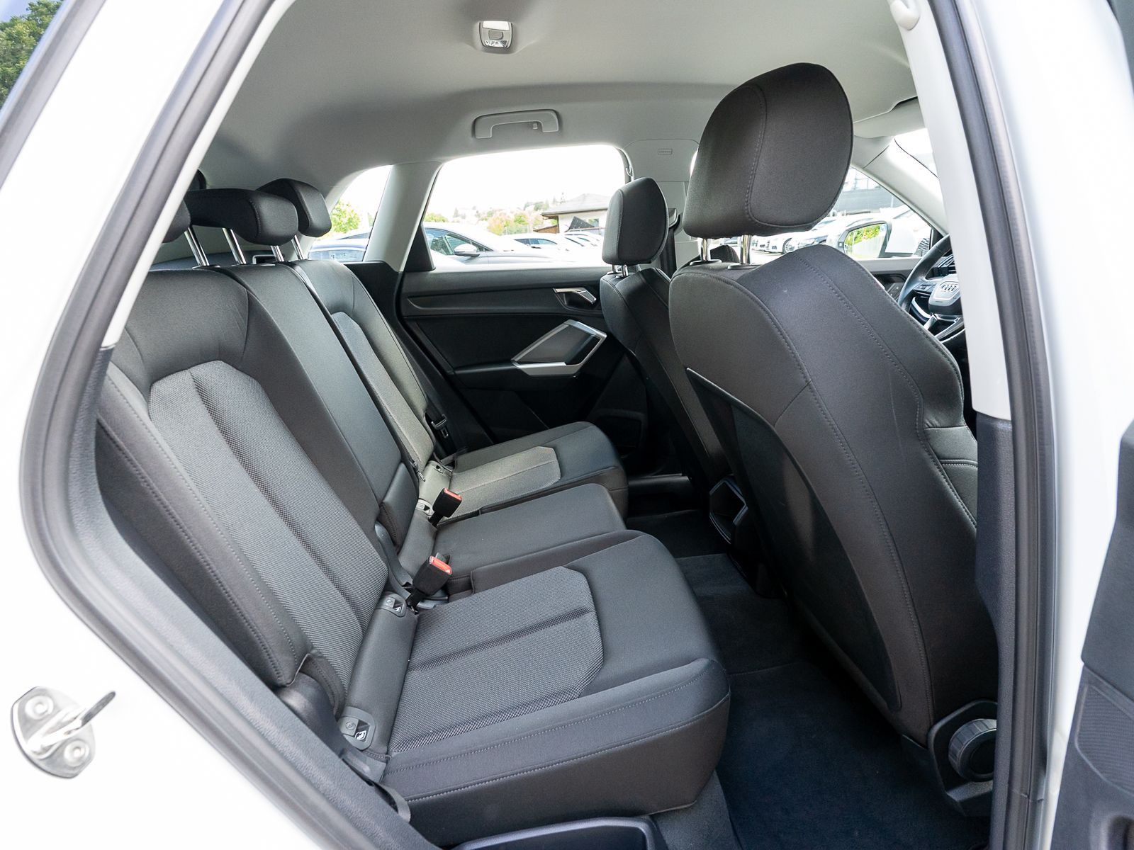 Fahrzeugabbildung Audi Q3 35TDI Stronic Navi LED GRA PDC SHZ VC