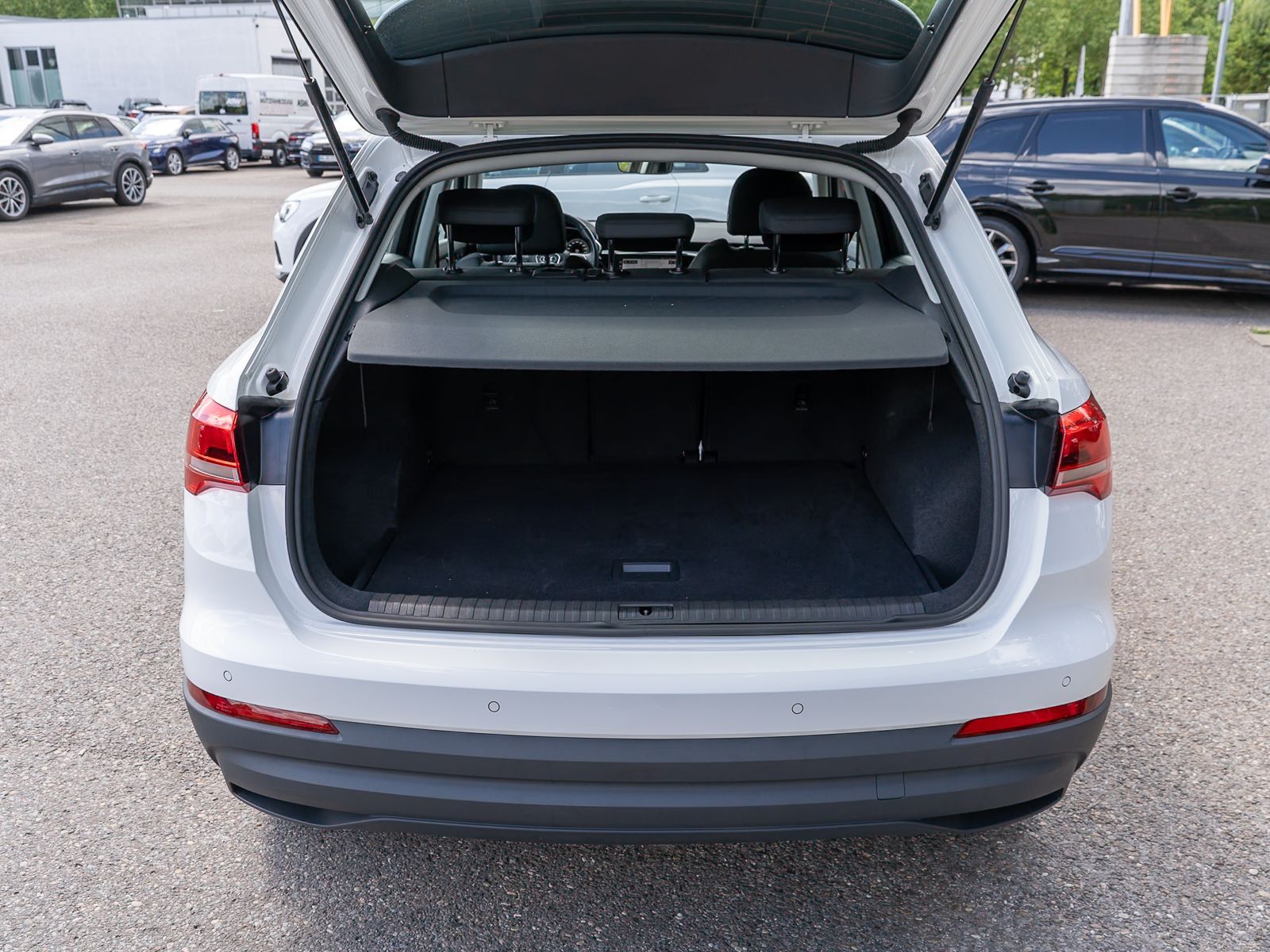 Fahrzeugabbildung Audi Q3 35TDI Stronic Navi LED GRA PDC SHZ VC