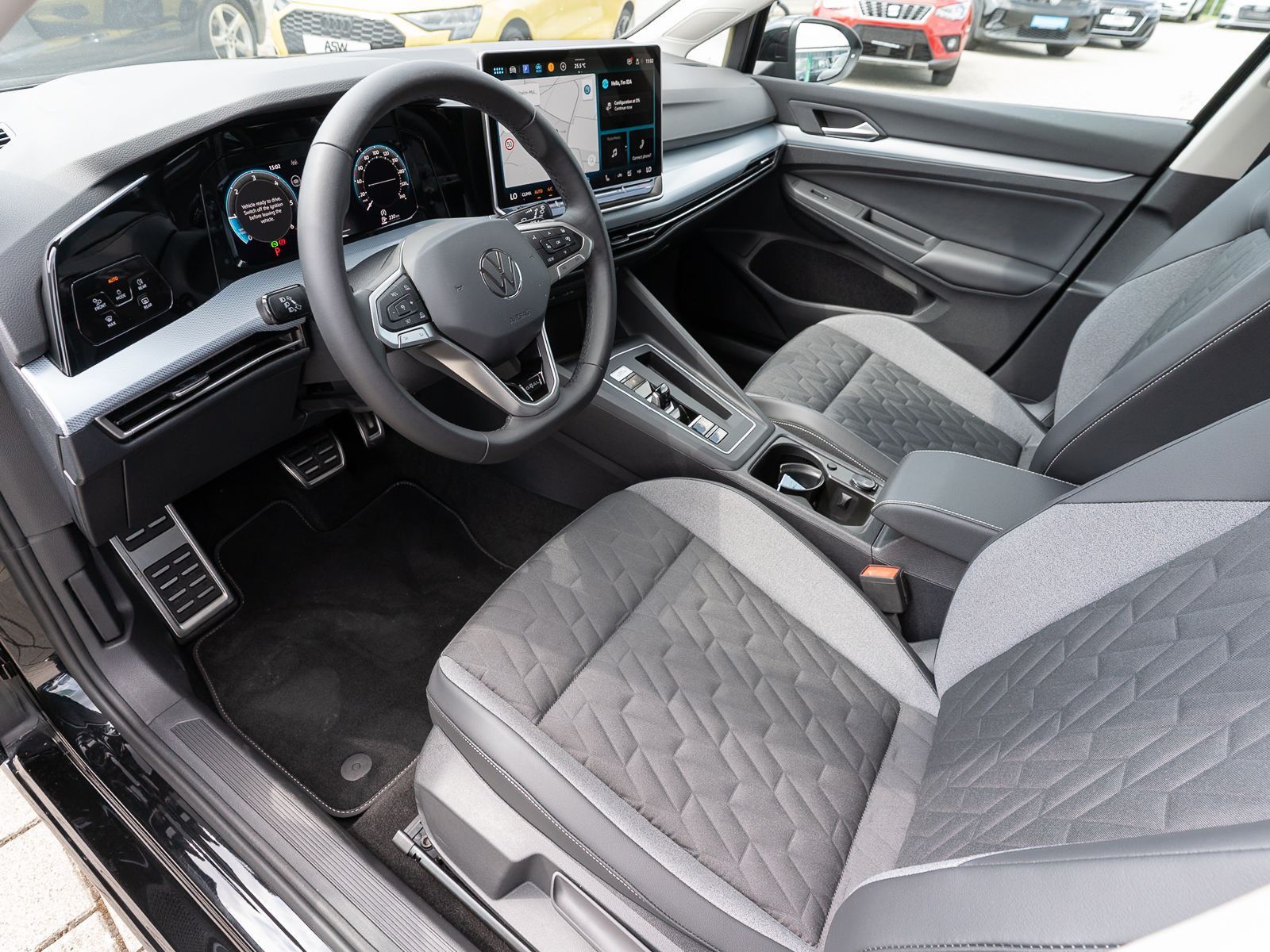 Fahrzeugabbildung Volkswagen Golf Variant Goal 2.0 TDI DSG LED Navi 360° AHK
