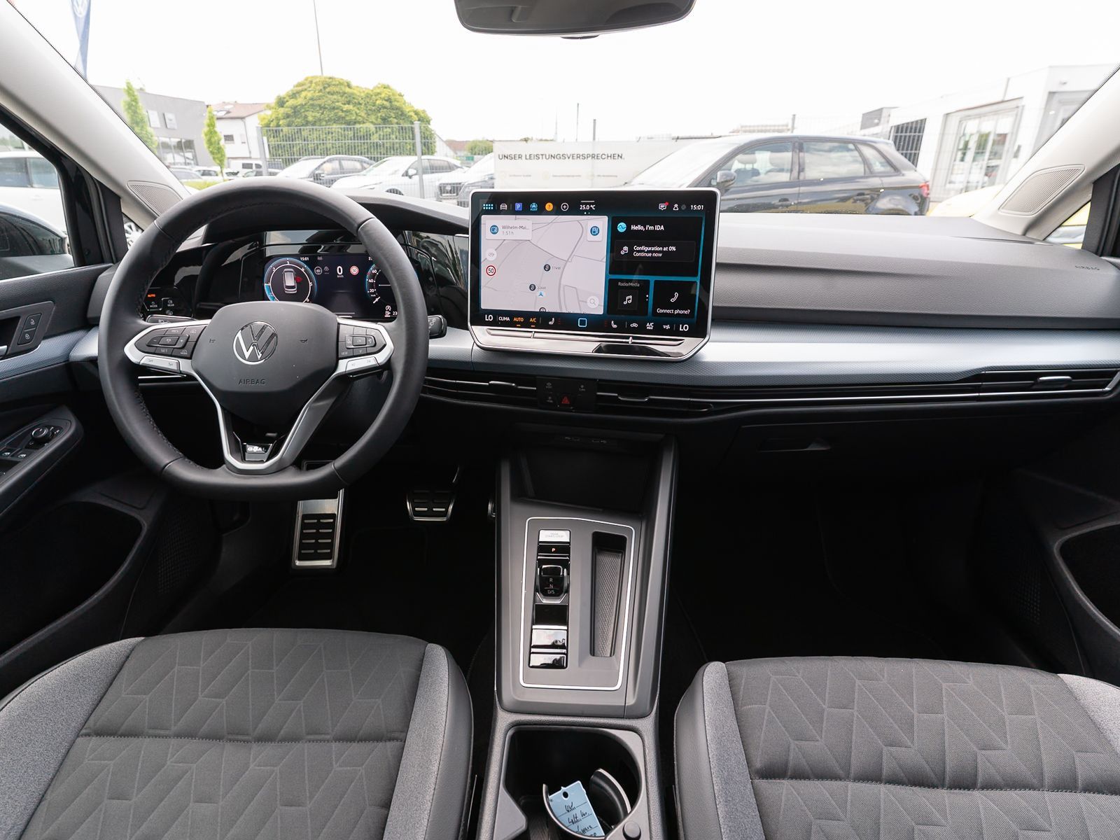 Fahrzeugabbildung Volkswagen Golf Variant Goal 2.0 TDI DSG LED Navi 360° AHK