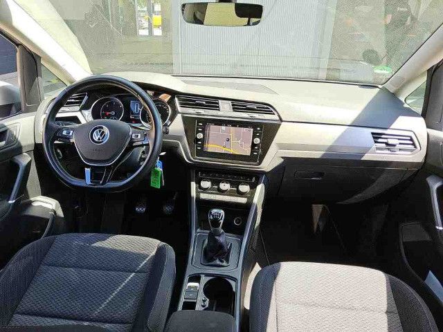 Fahrzeugabbildung Volkswagen Touran Comfortline 2.0TDI Navi PDC ACC SHZ
