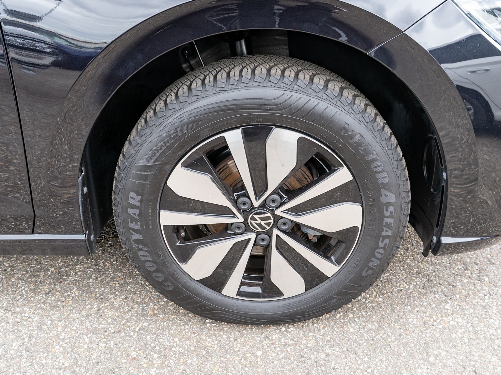 Fahrzeugabbildung Volkswagen Polo Move 1.0TSI DSG LED Navi RFK VC SHZ AHK