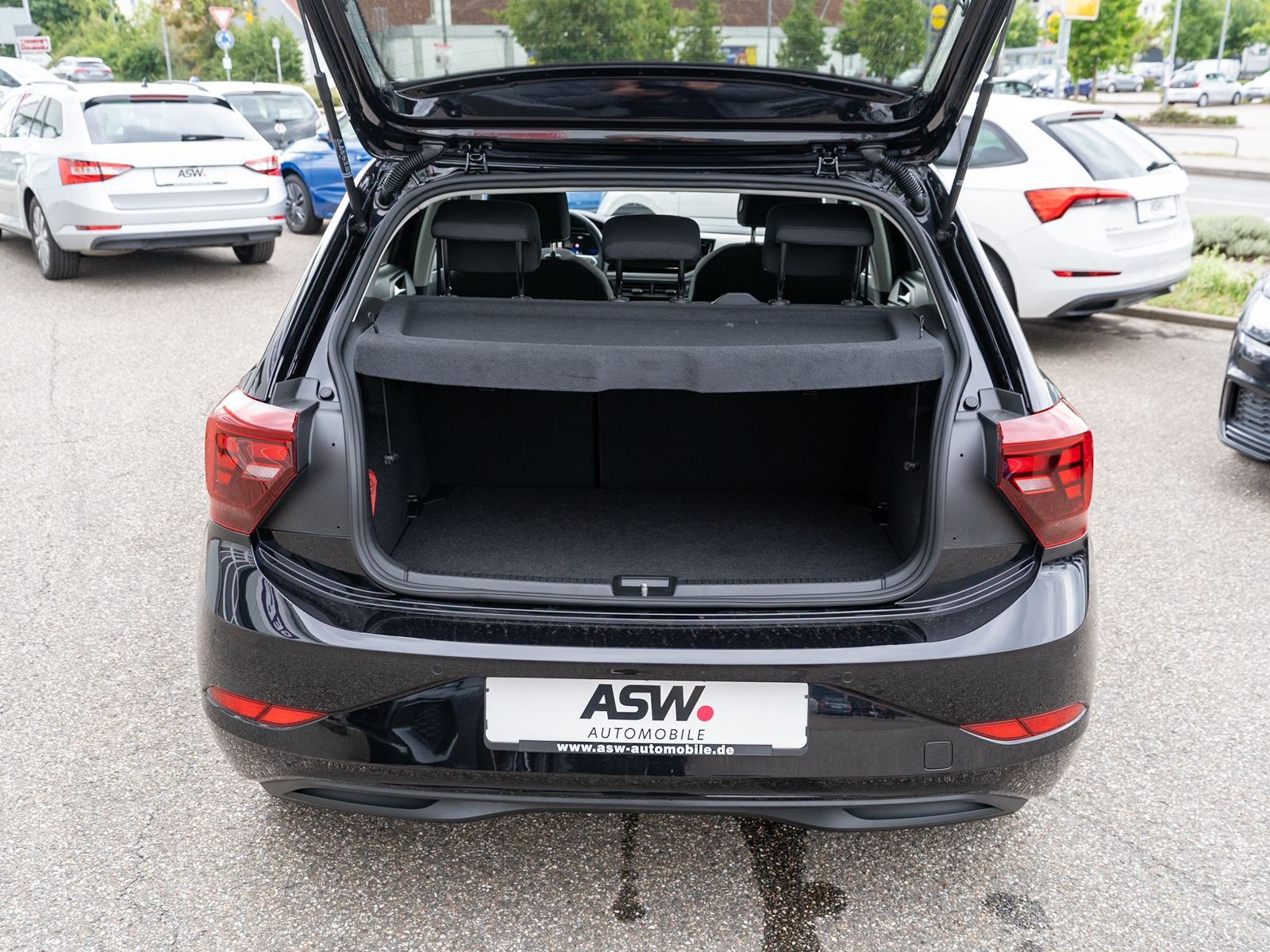 Fahrzeugabbildung Volkswagen Polo Move 1.0TSI DSG LED Navi RFK VC SHZ AHK