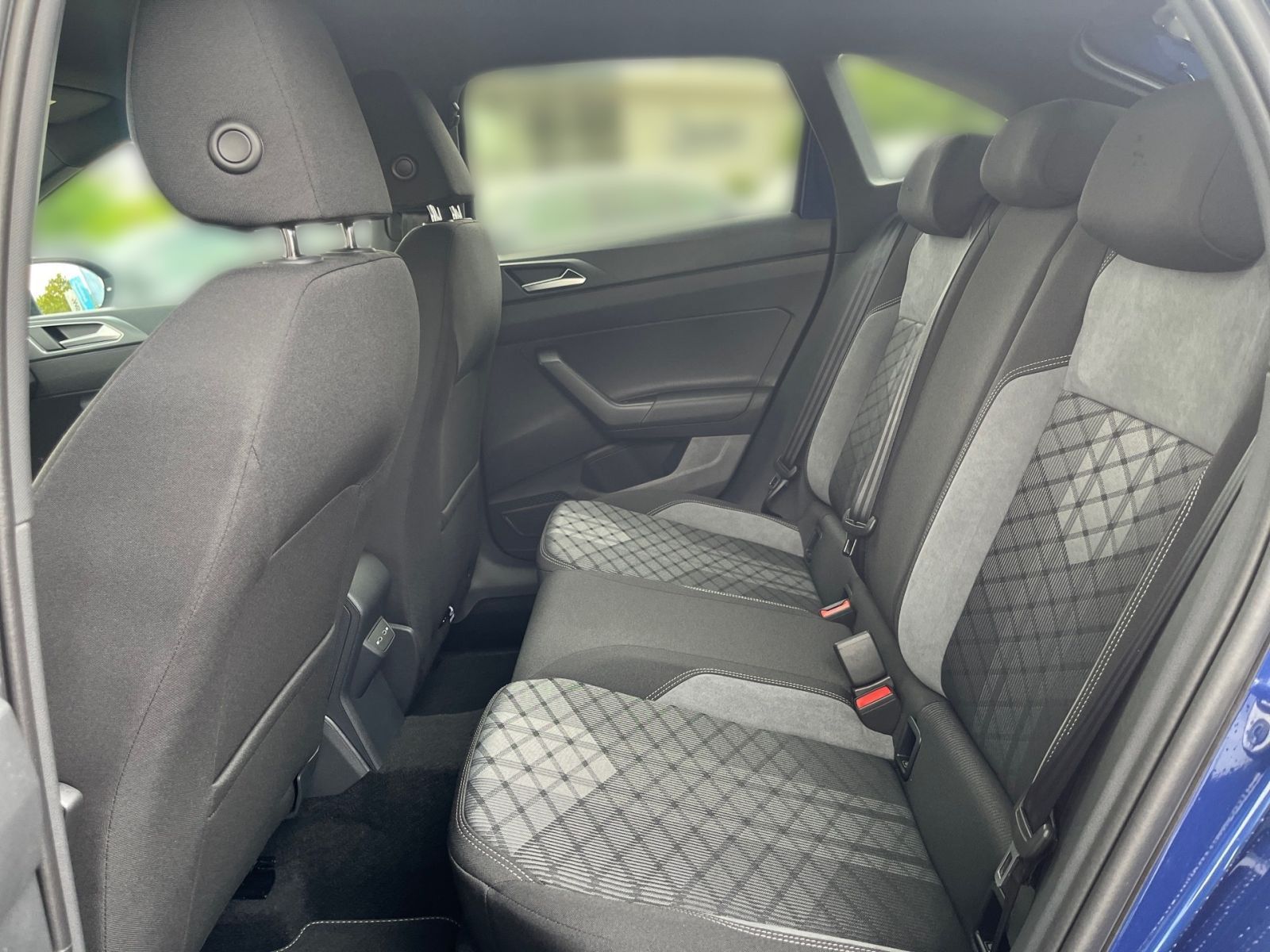 Fahrzeugabbildung Volkswagen Taigo R-Line 1.5 TSI 110 kW (150 PS) DSG | *AHK*