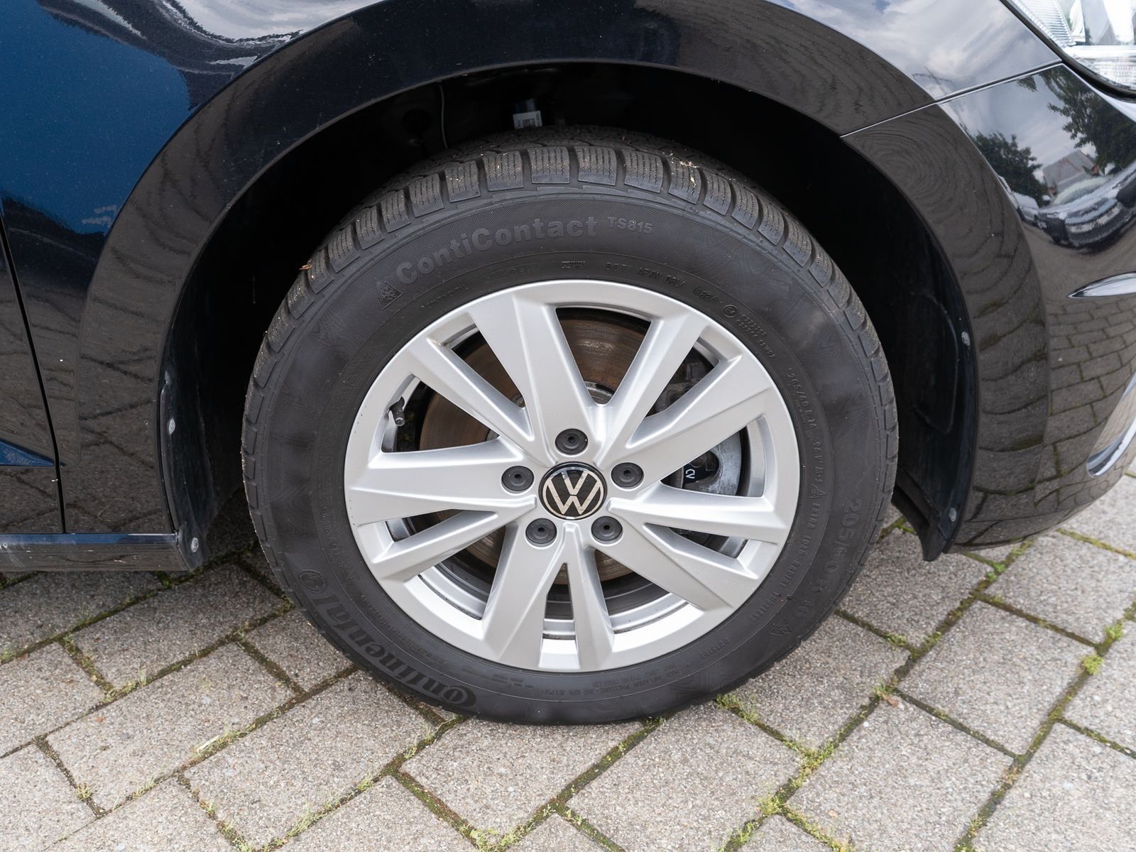 Fahrzeugabbildung Volkswagen Touran Comfortline 1.5 TSI DSG Navi RFK 7-S AHK