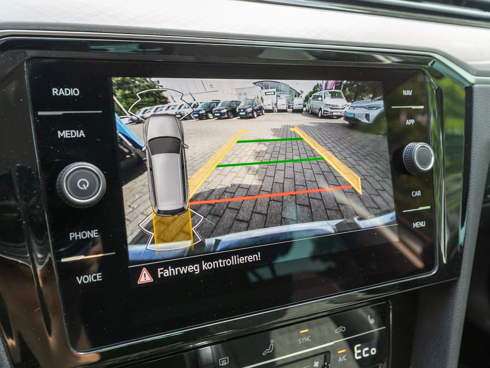 Fahrzeugabbildung Volkswagen Passat Variant GTE 1.4TSI eHybrid DSG RFK AHK VC